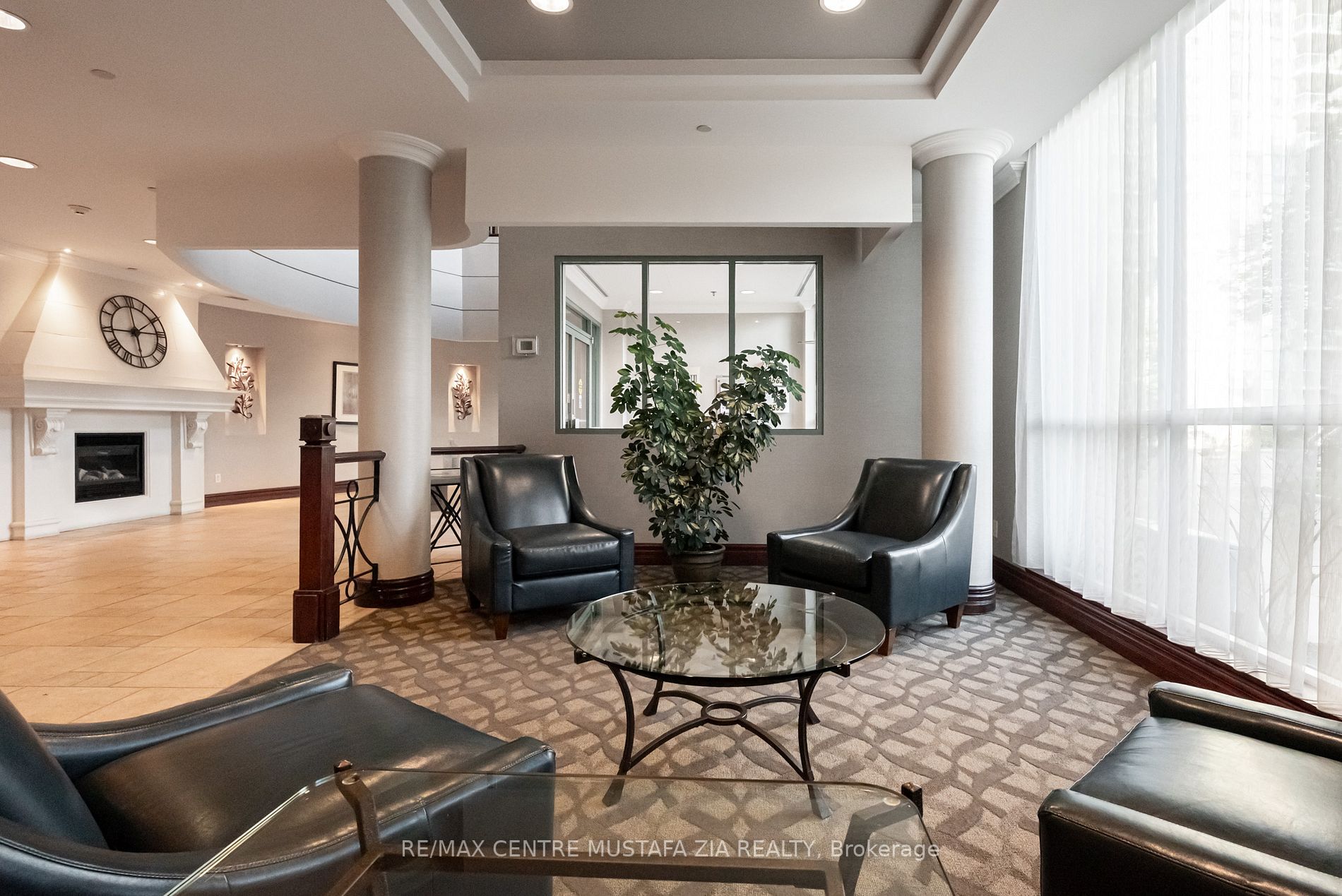 2585 Erin Centre Boulevard, #1005