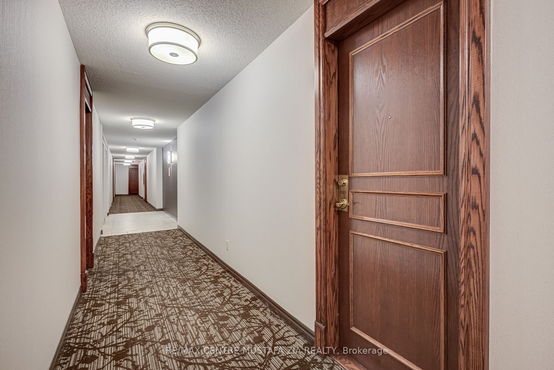 2585 Erin Centre Boulevard, #1005