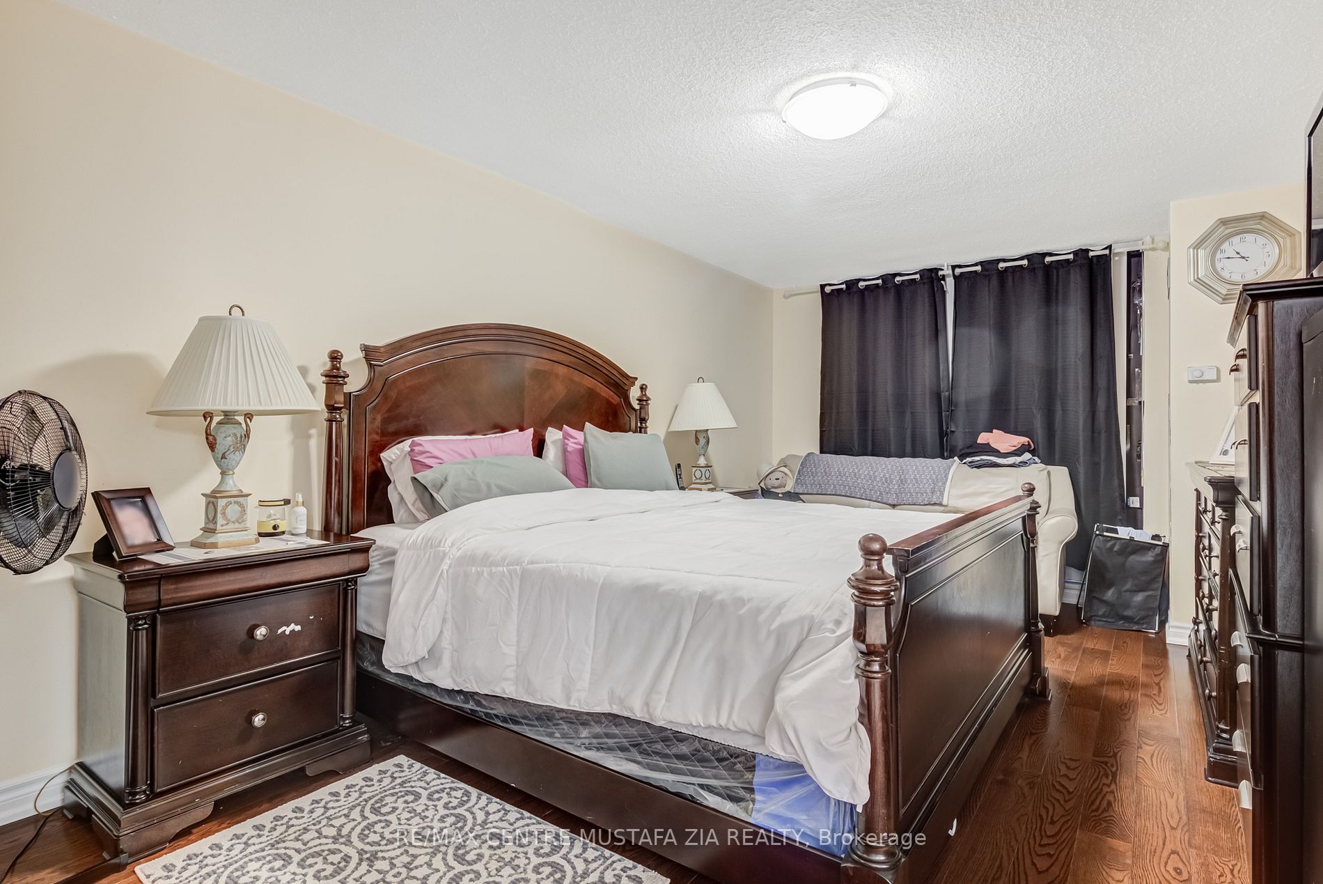 2585 Erin Centre Boulevard, #1005