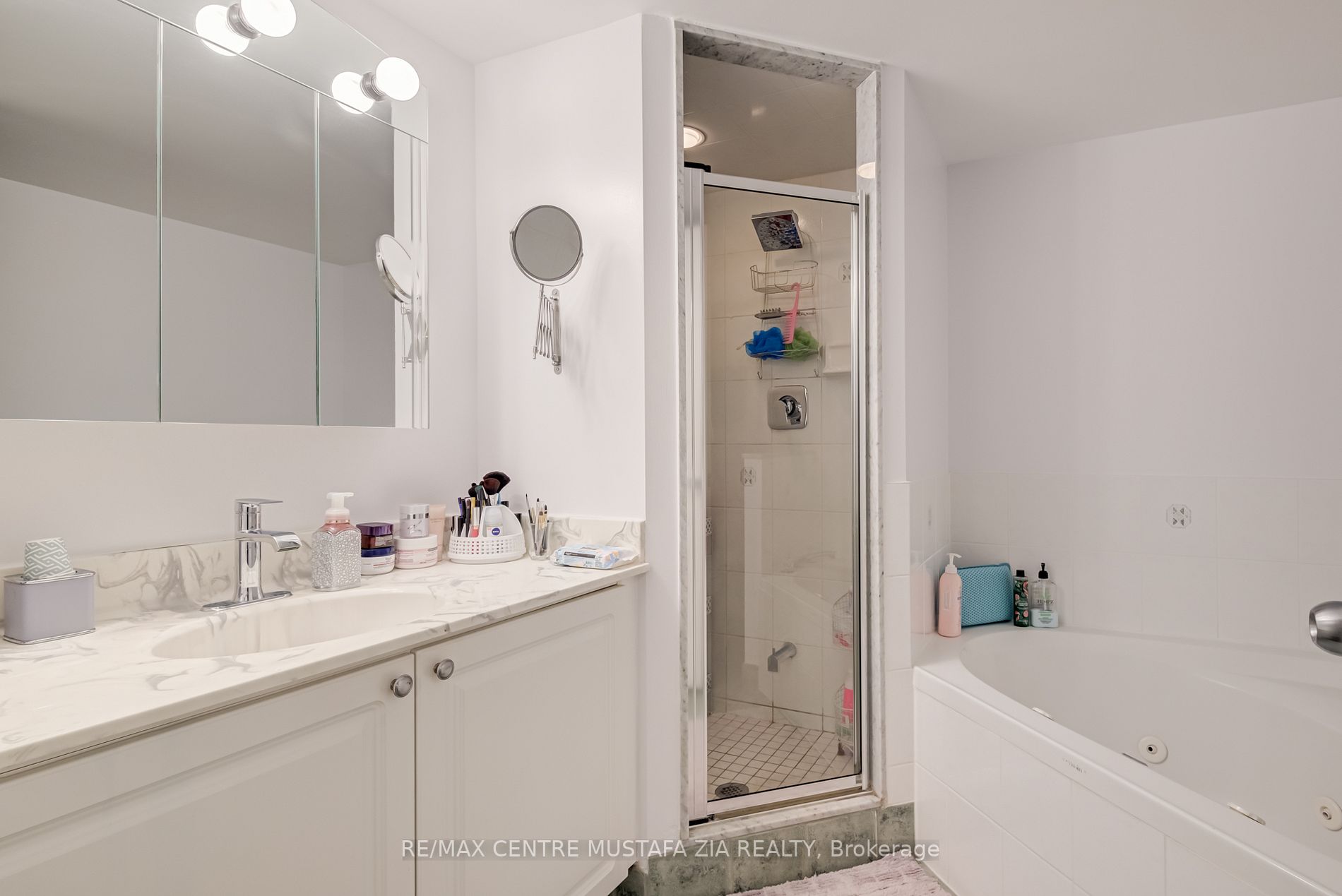 2585 Erin Centre Boulevard, #1005