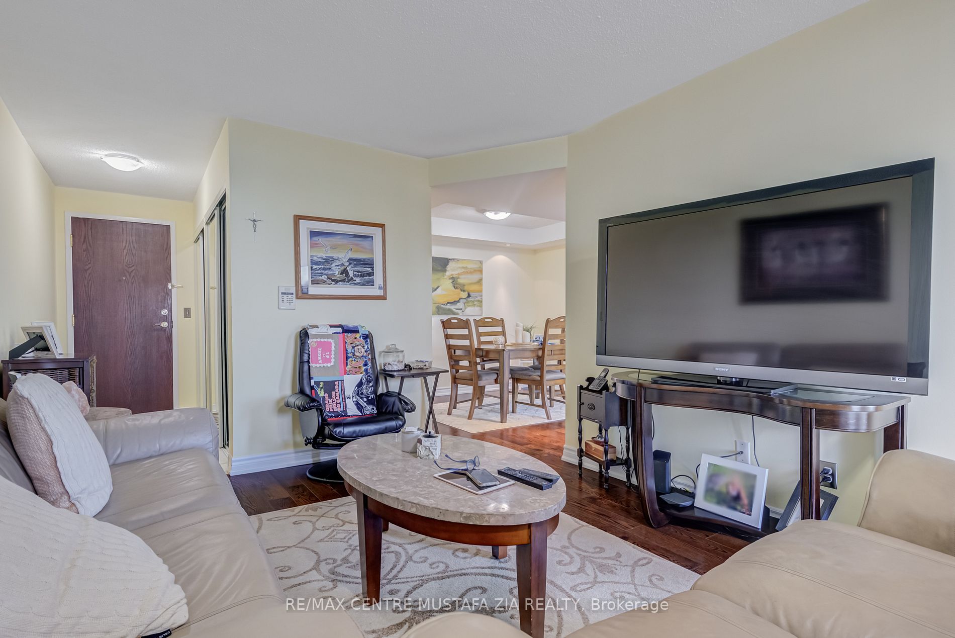 2585 Erin Centre Boulevard, #1005