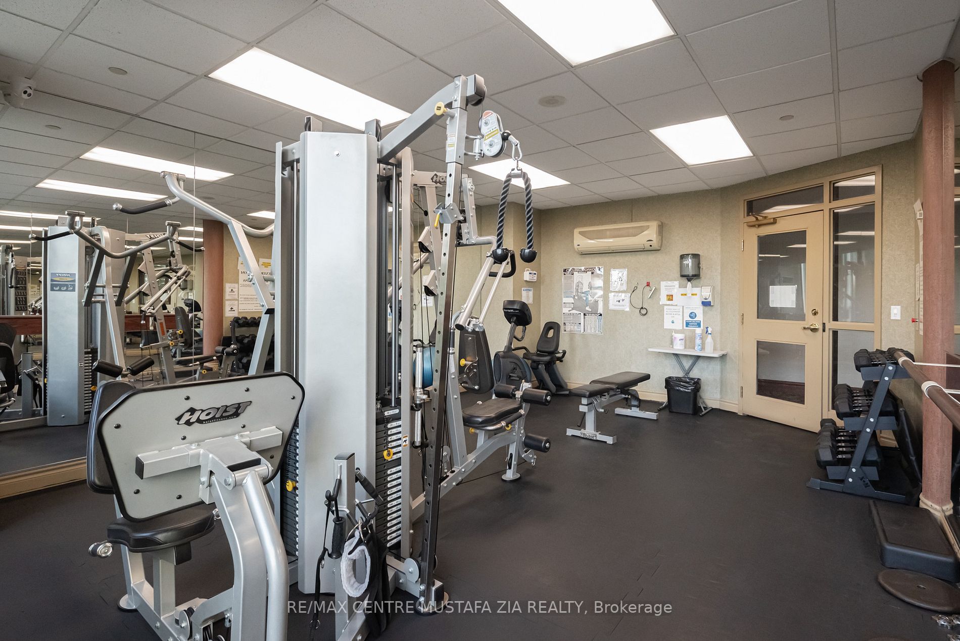 2585 Erin Centre Boulevard, #1005