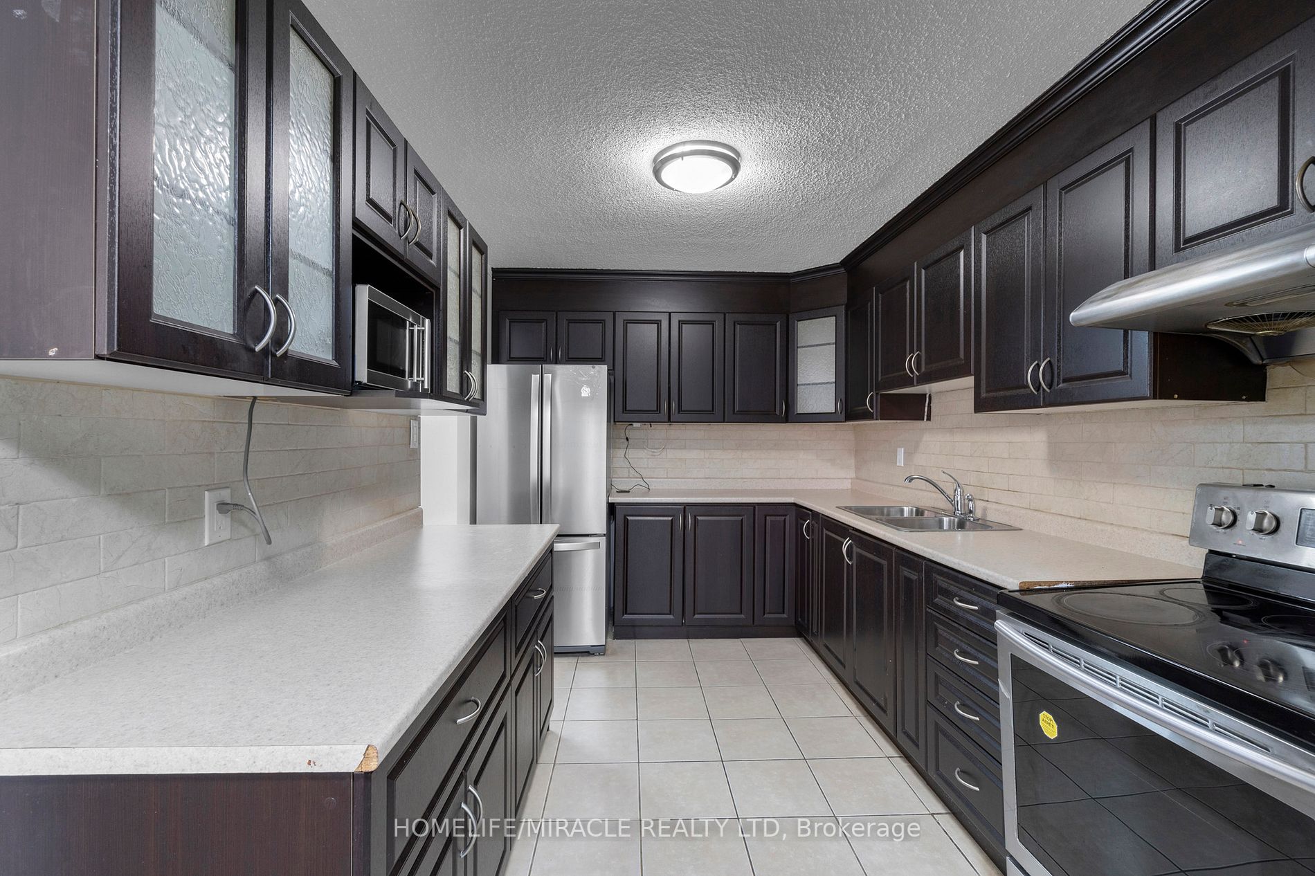 49 Silverstone Drive, #703