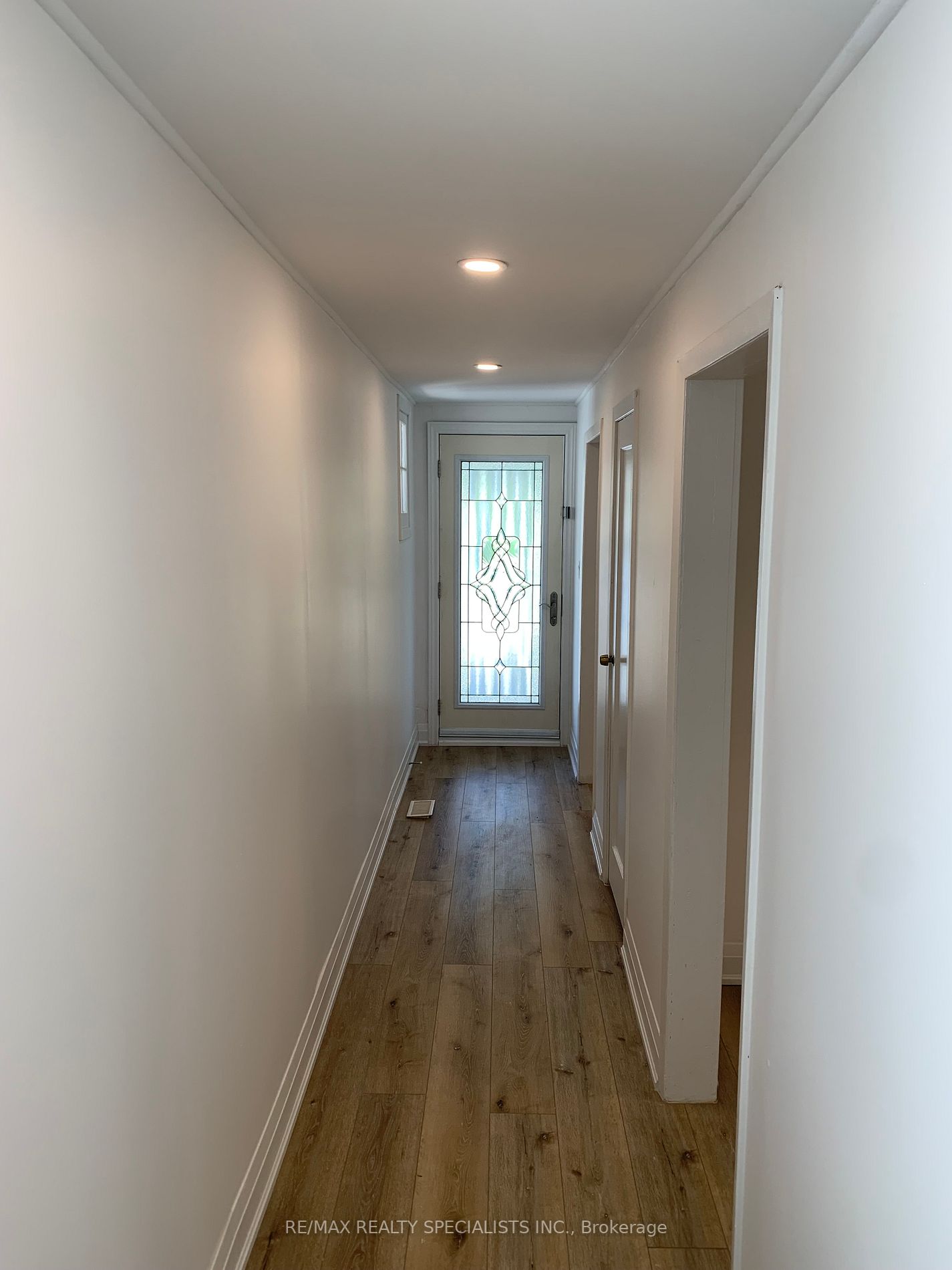 133 Lake Cres