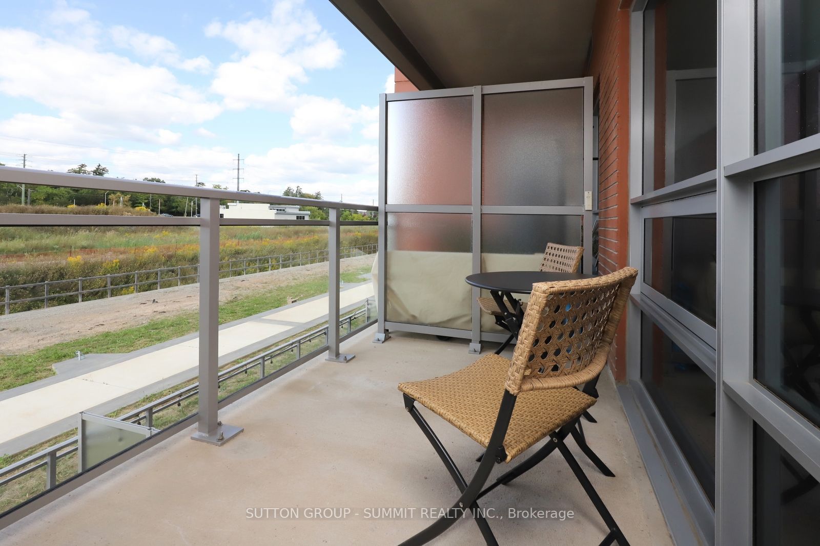 4040 Upper Middle Road, #211