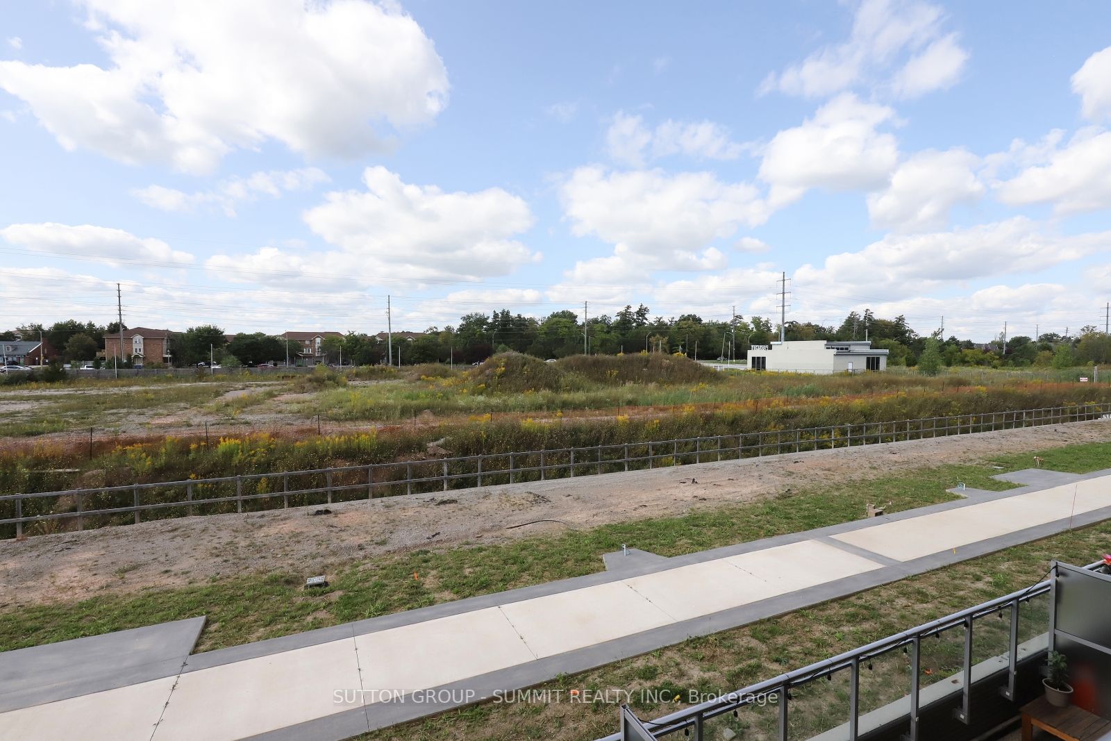 4040 Upper Middle Road, #211