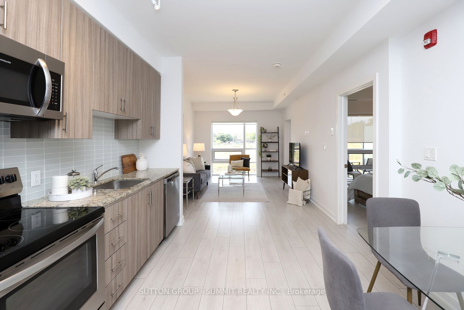 4040 Upper Middle Road, #211