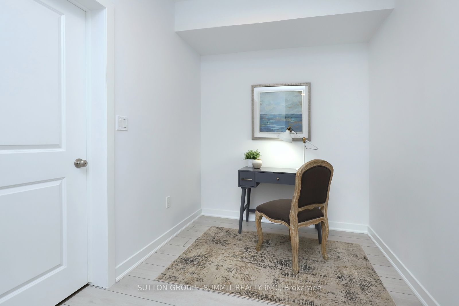 4040 Upper Middle Road, #211