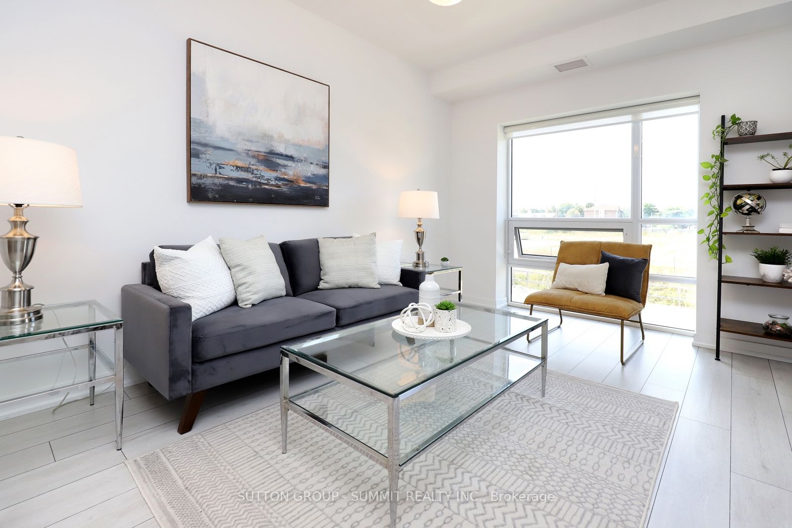 4040 Upper Middle Road, #211