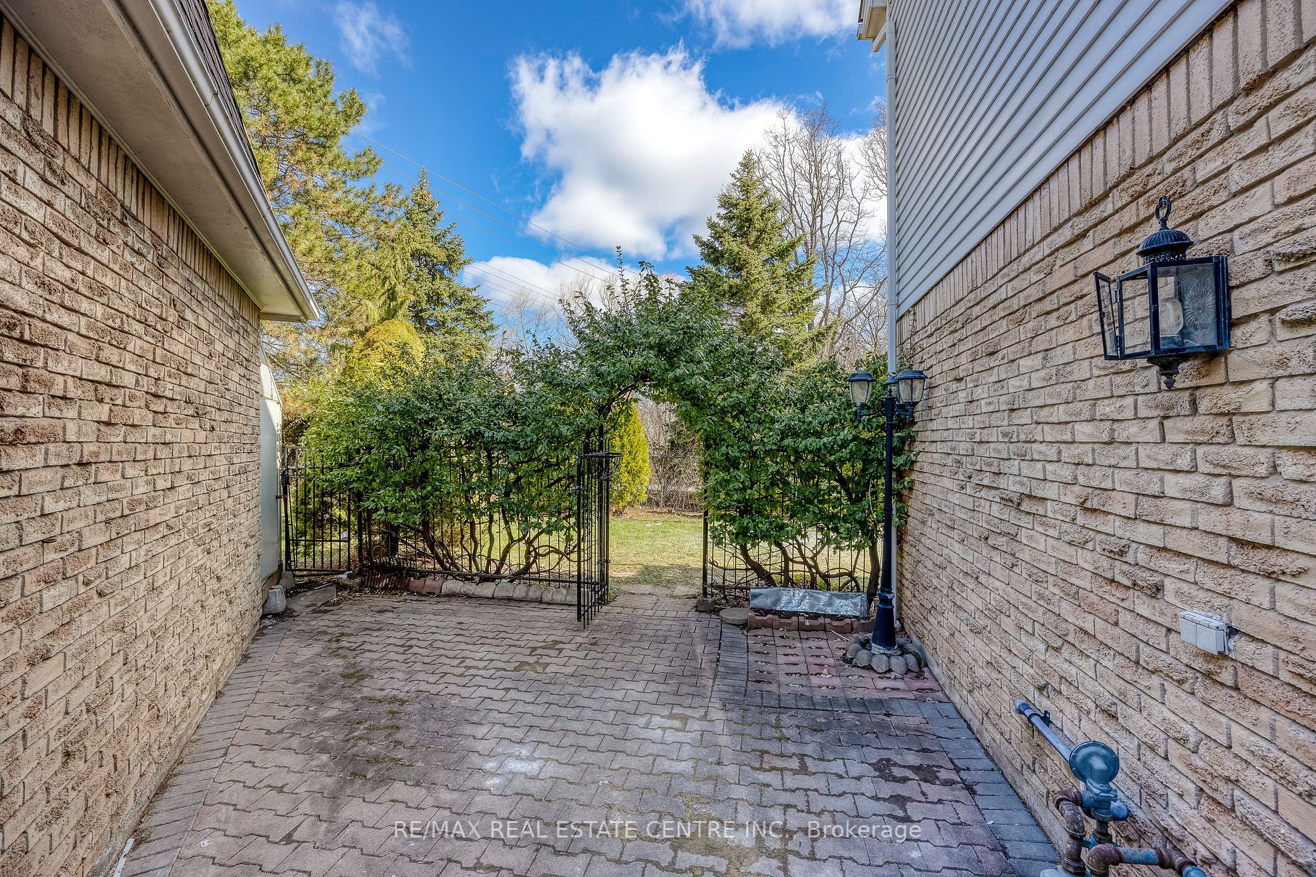 1176 Jamesway Blvd, #22