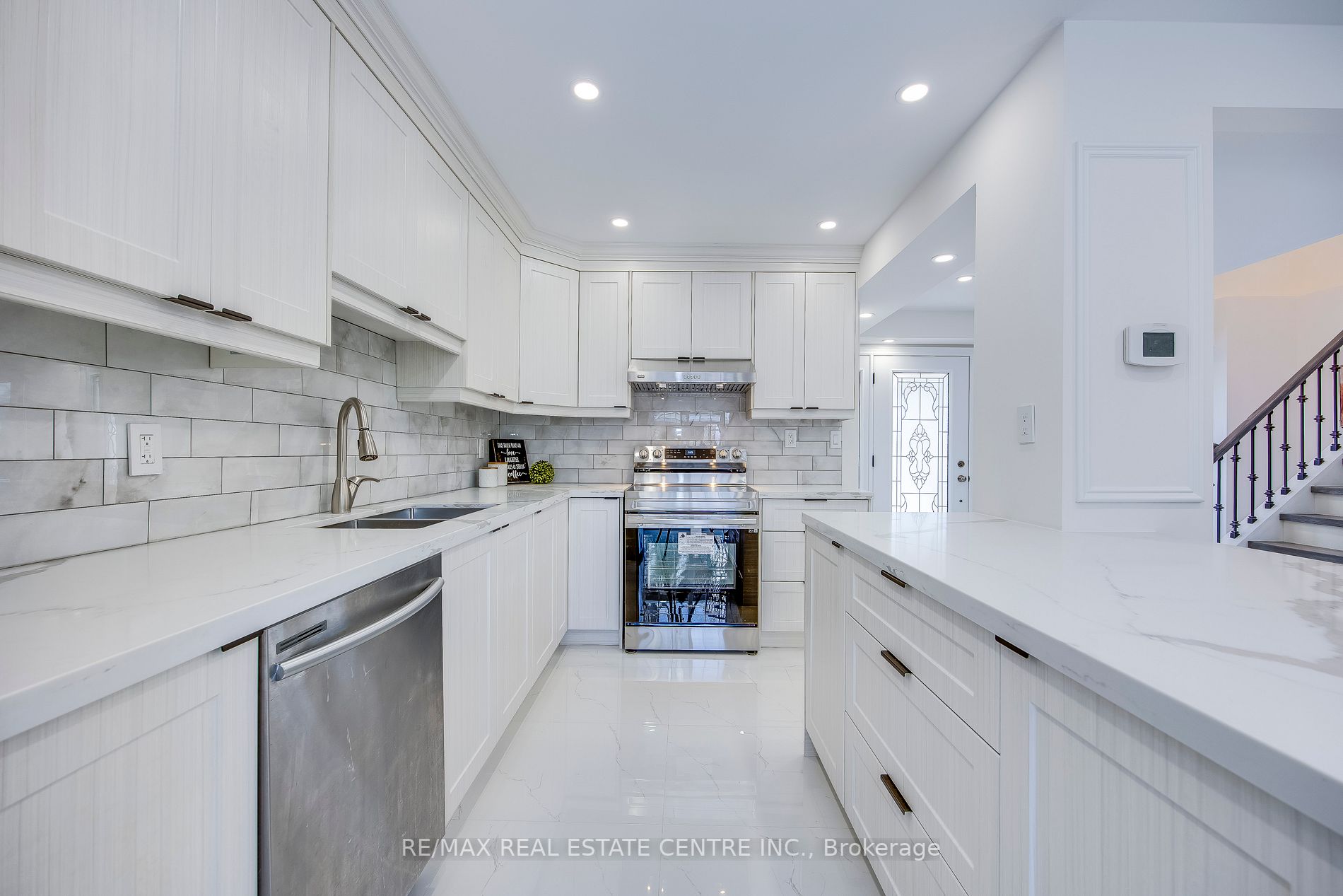 1176 Jamesway Blvd, #22