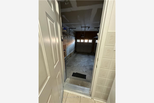 22 Waterdale Rd, Brampton