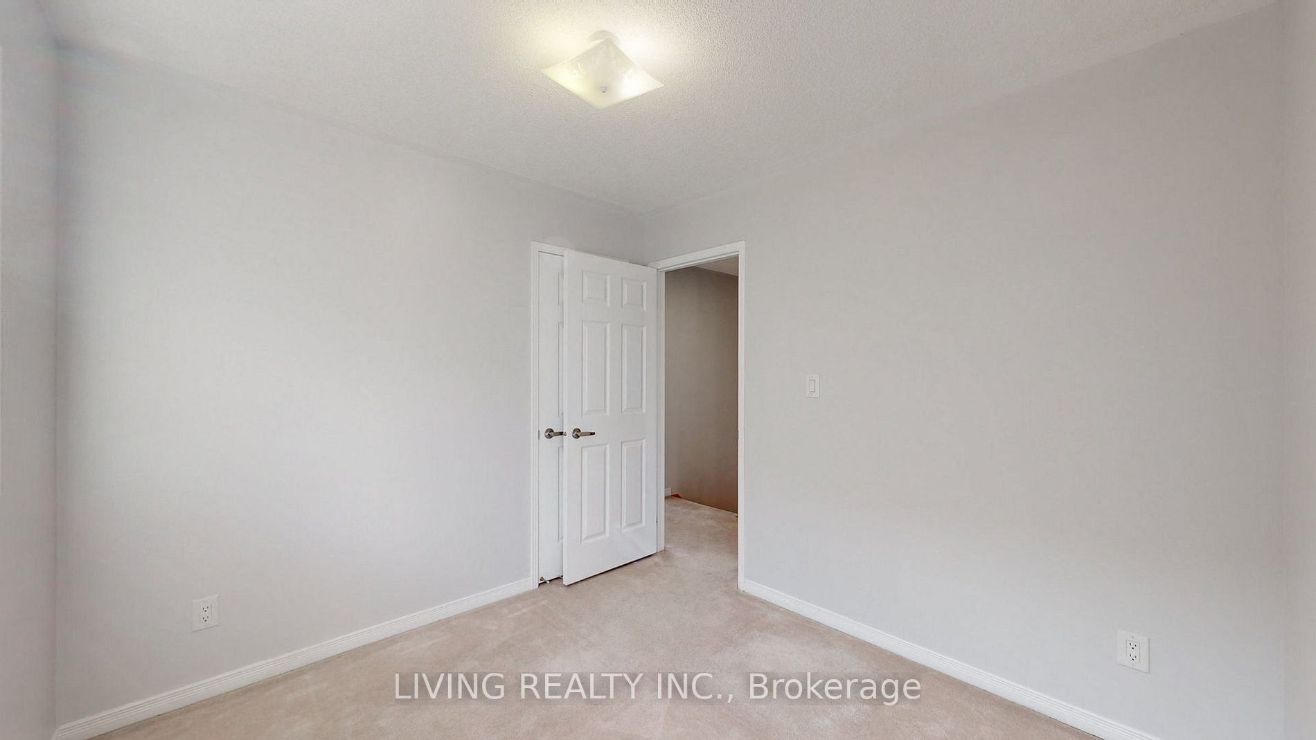 84 Abbotsbury Drive