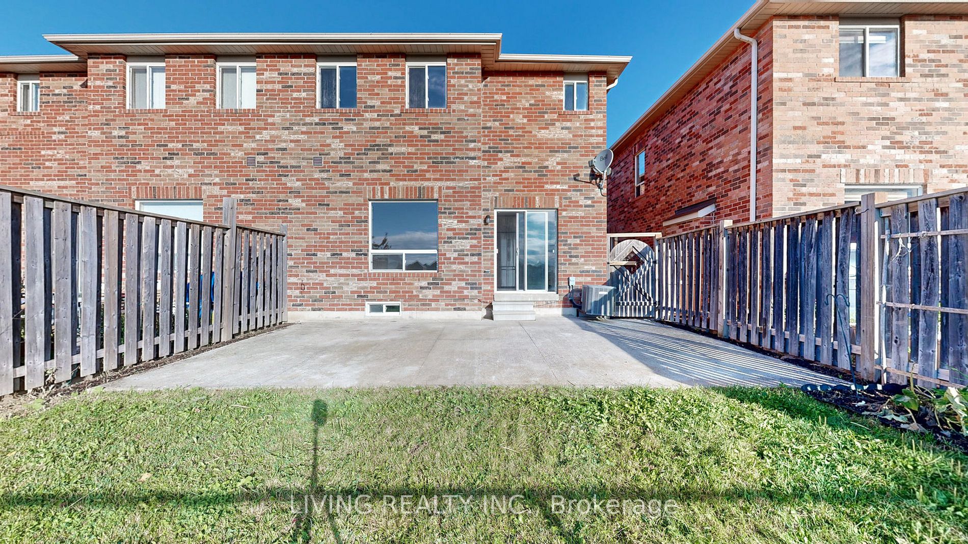 84 Abbotsbury Drive