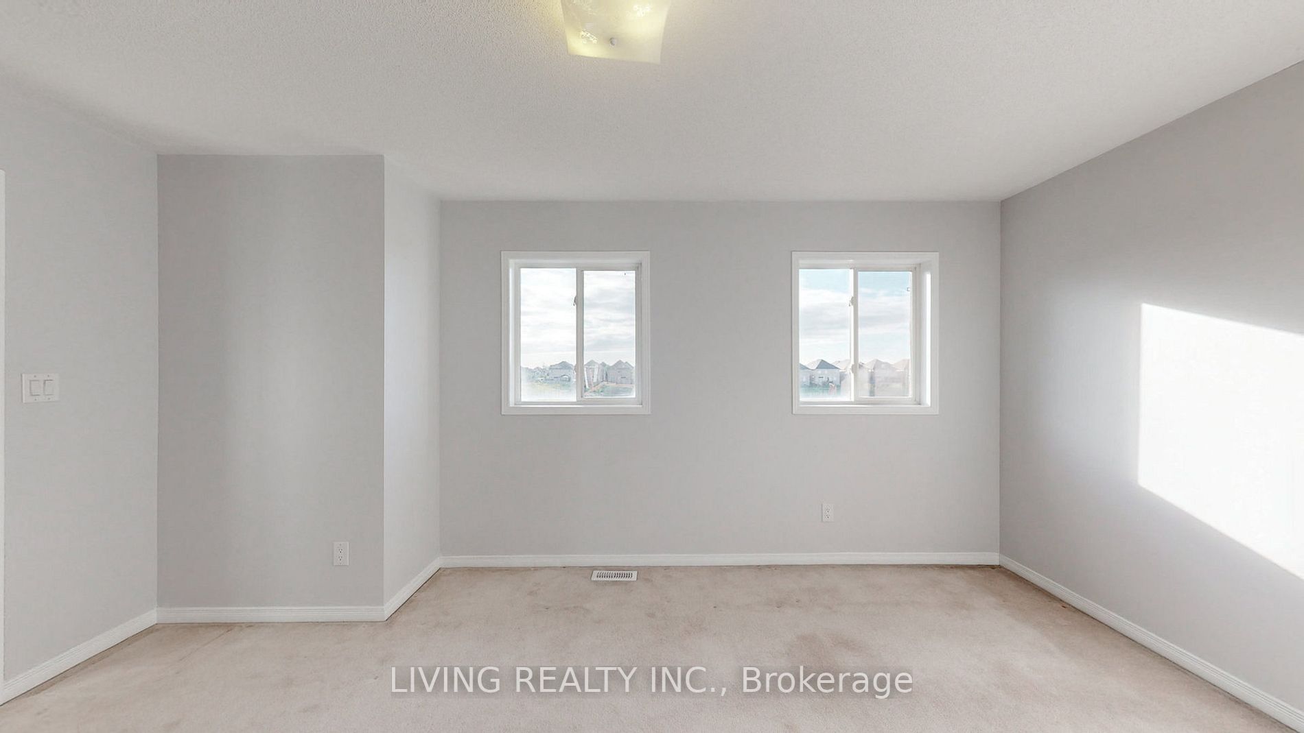 84 Abbotsbury Drive