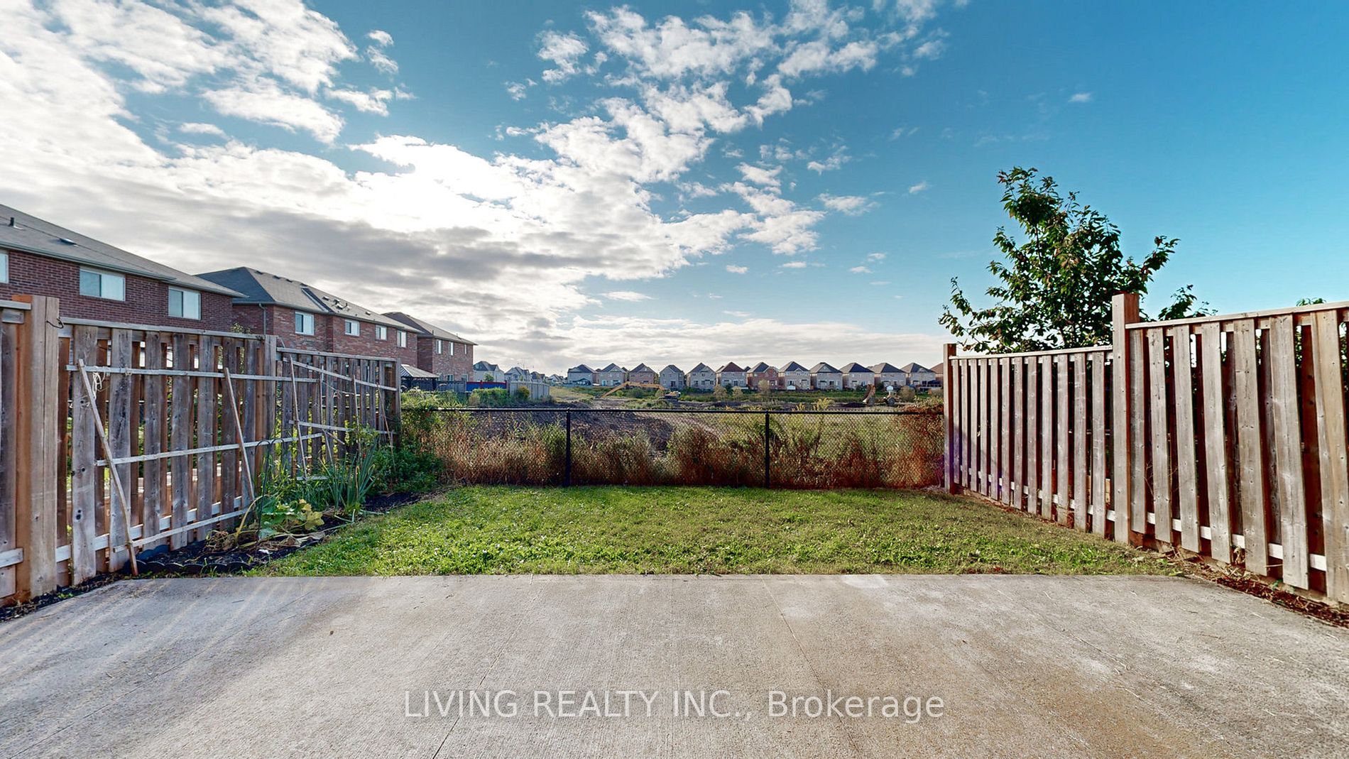 84 Abbotsbury Drive