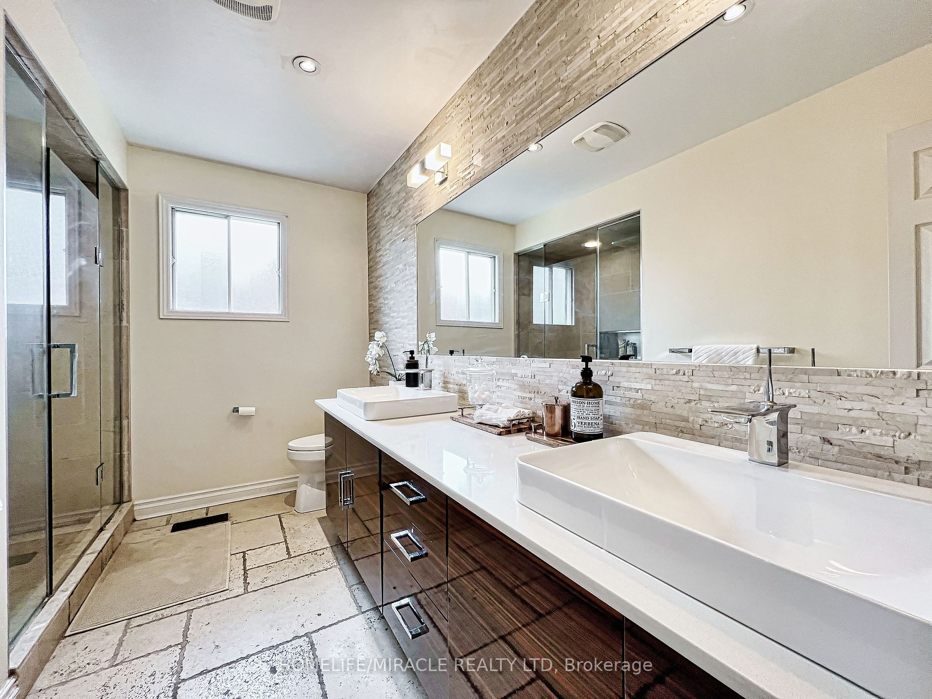 4478 Grassland Crescent