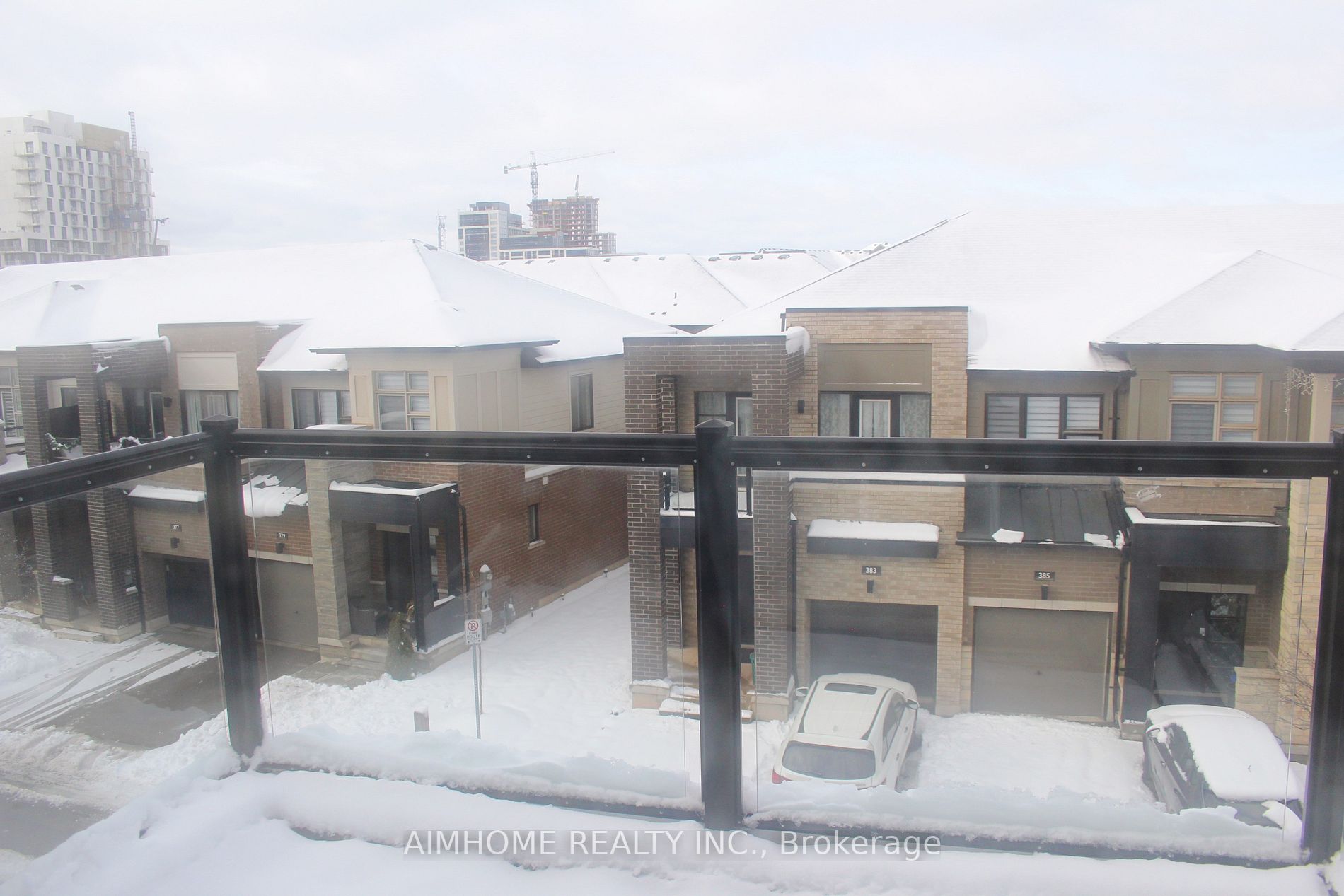 382 Athabasca Common