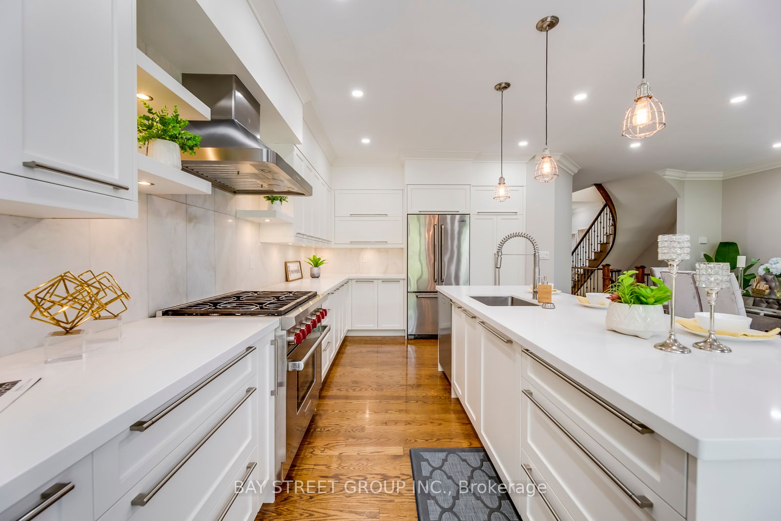 2337 Woodfield Road