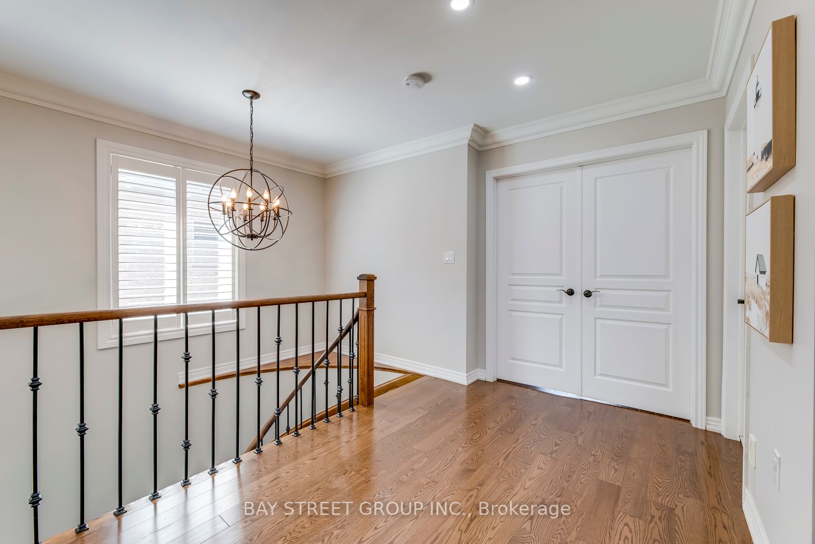 2337 Woodfield Road
