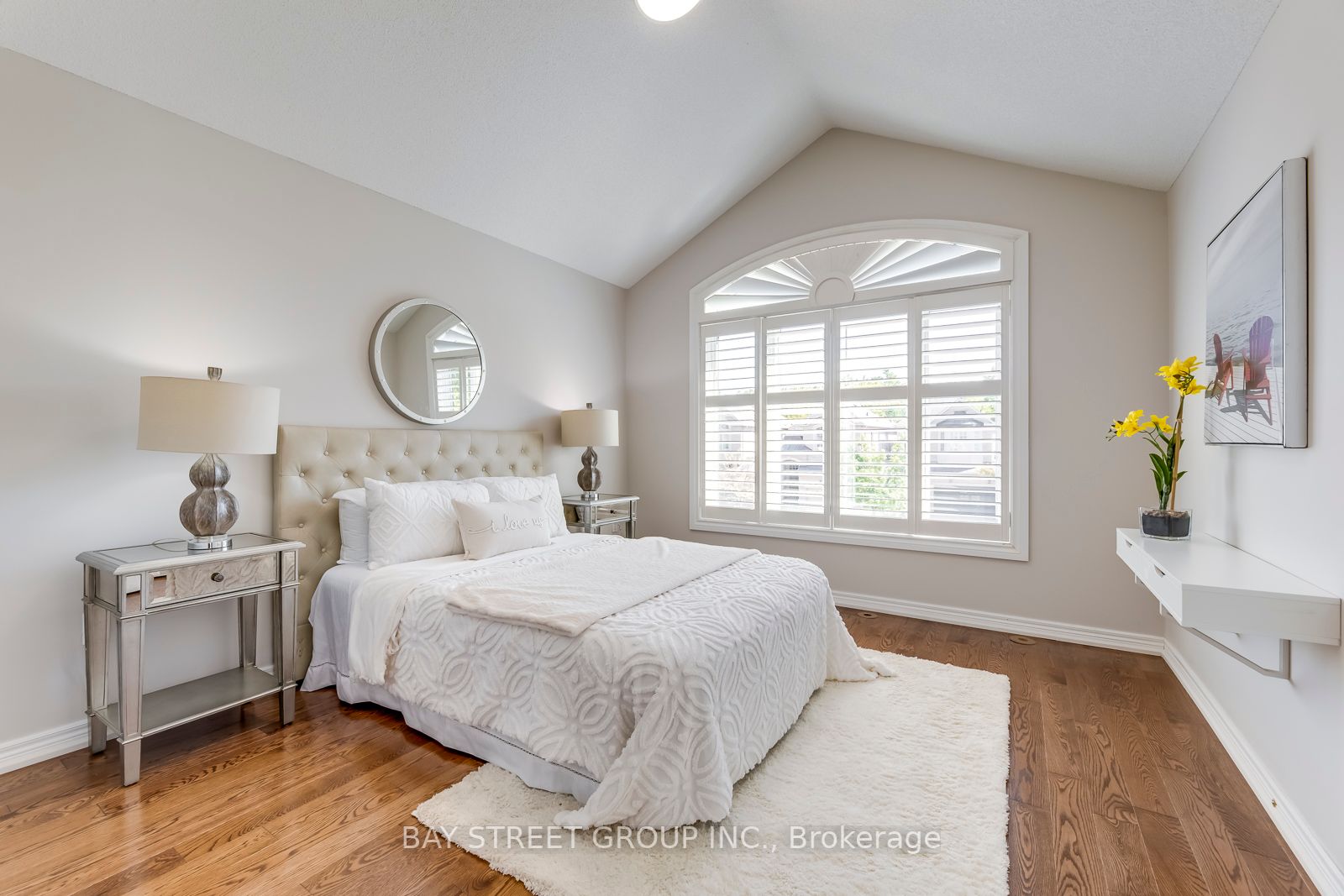 2337 Woodfield Road