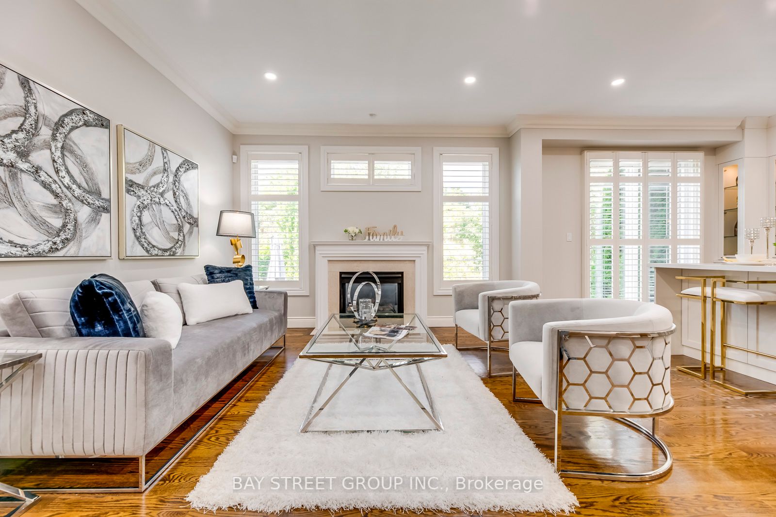 2337 Woodfield Road