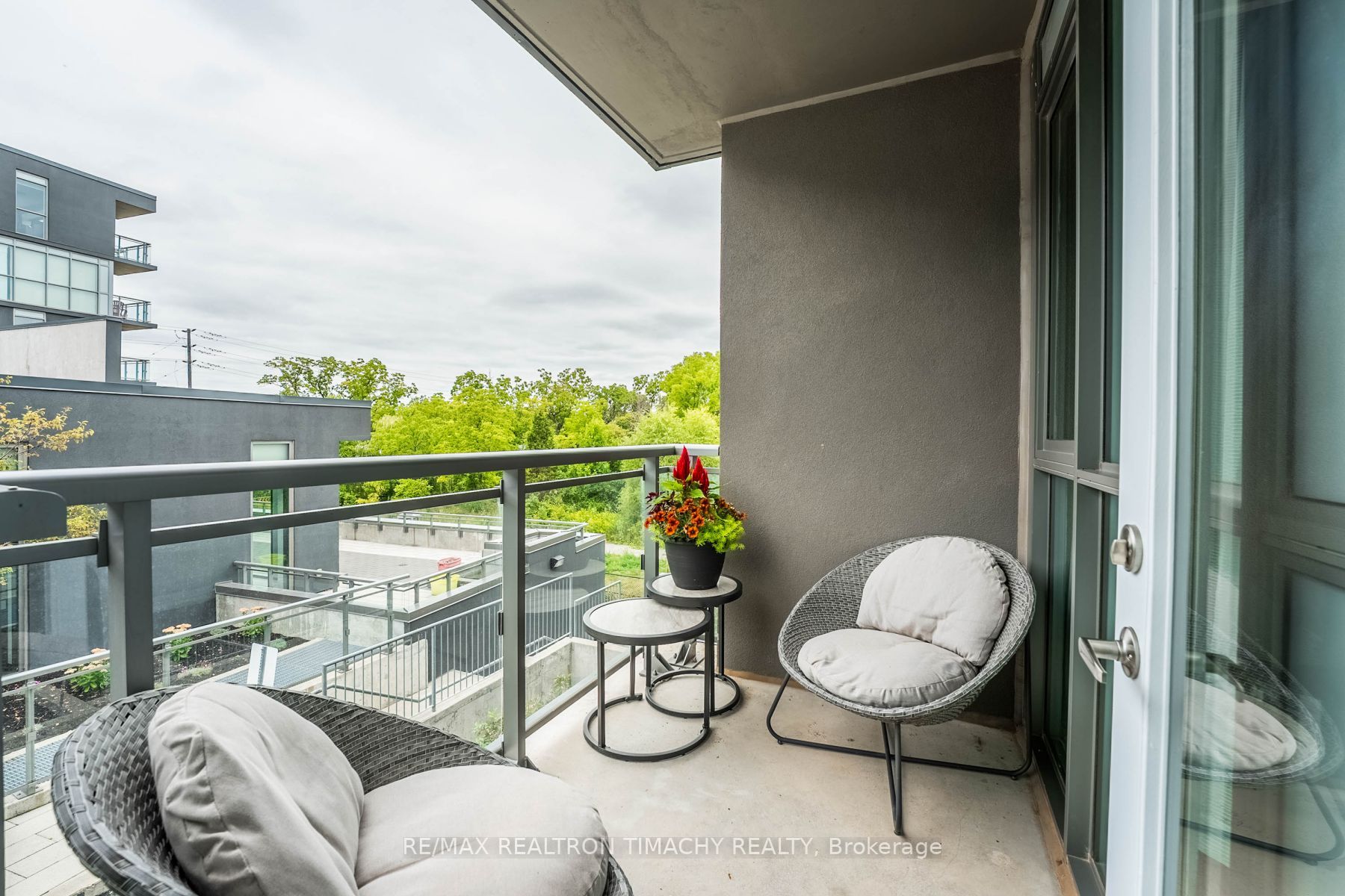 5260 Dundas Street, #C307