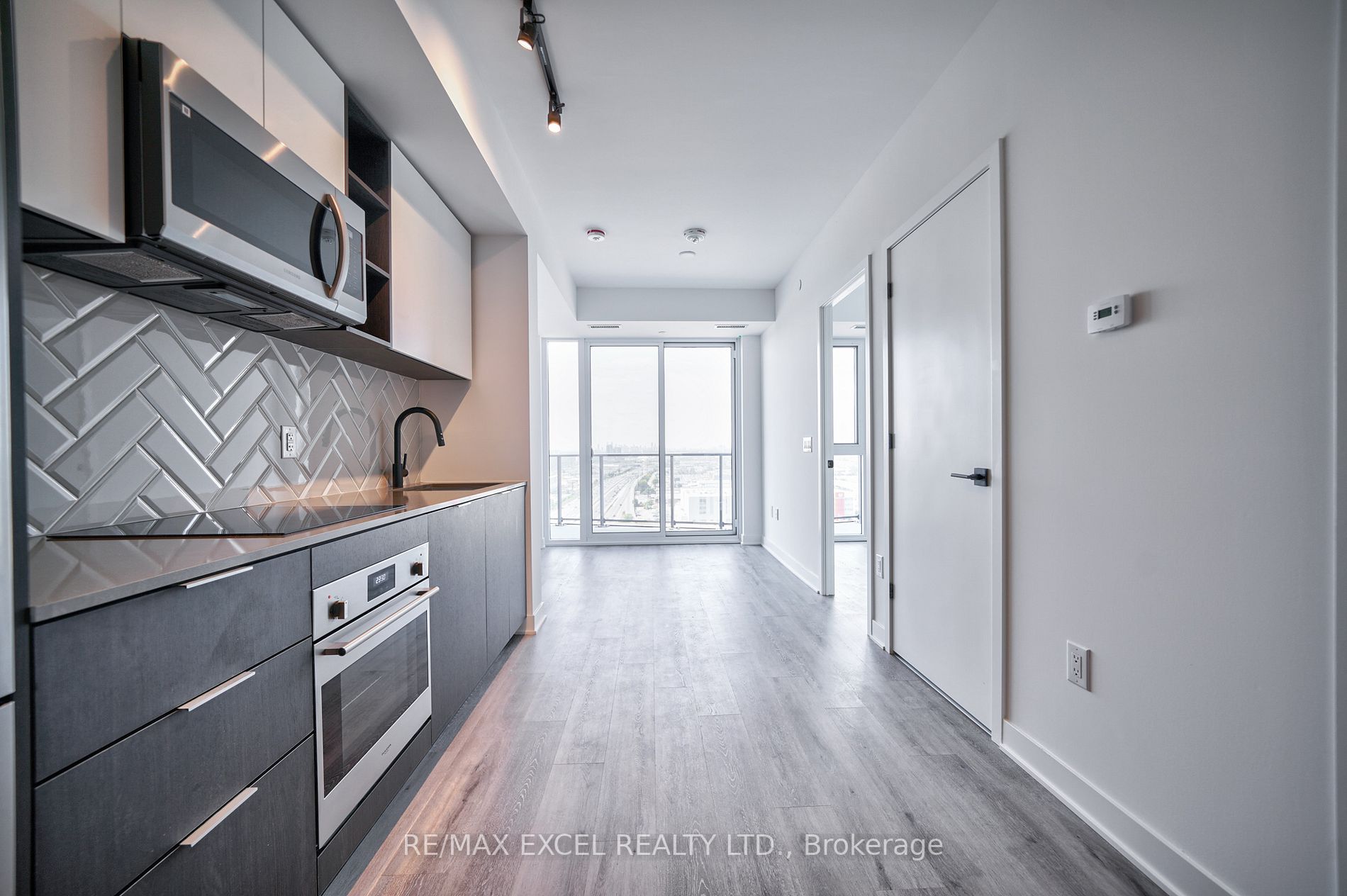 36 Zorra St, #2011