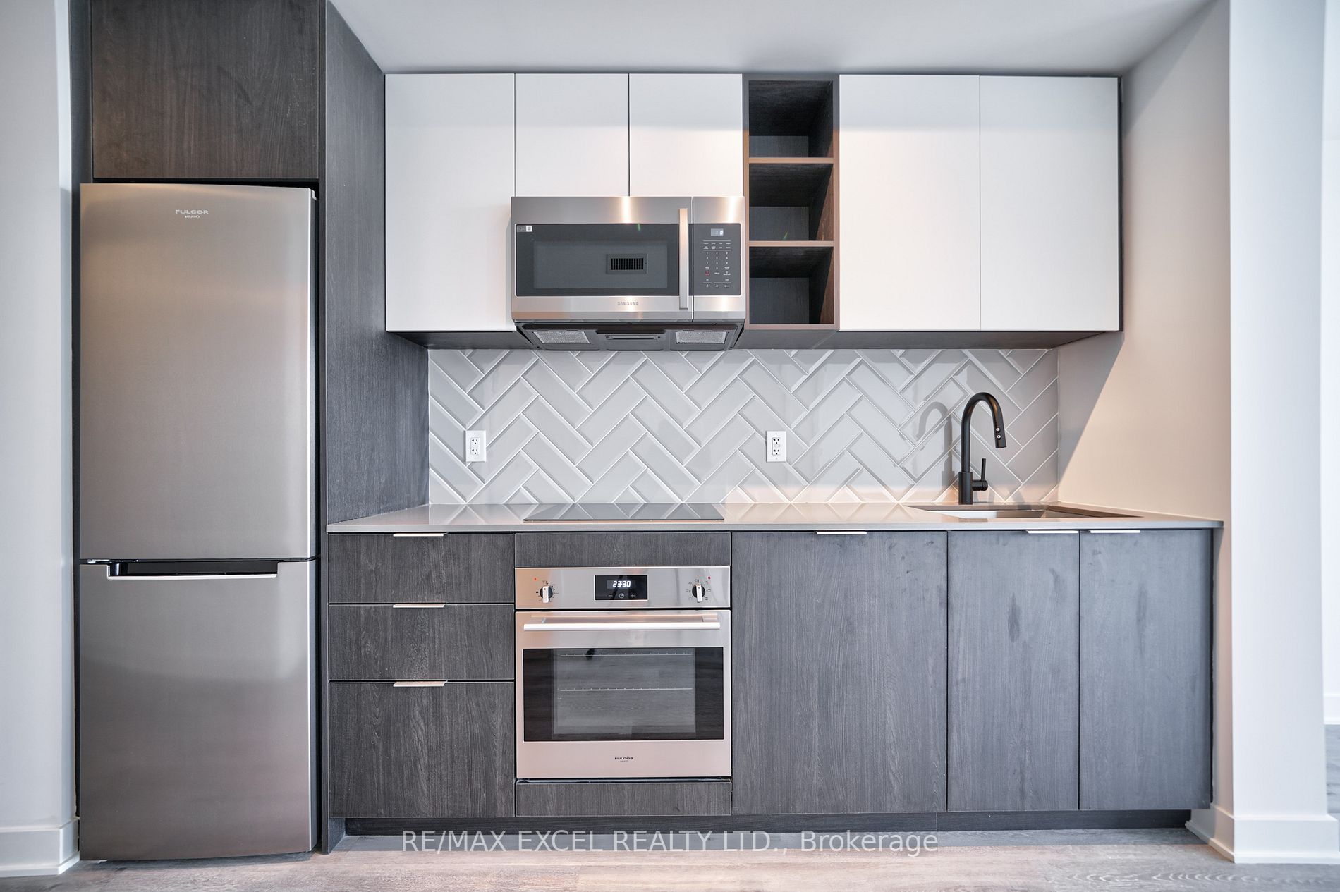 36 Zorra St, #2011