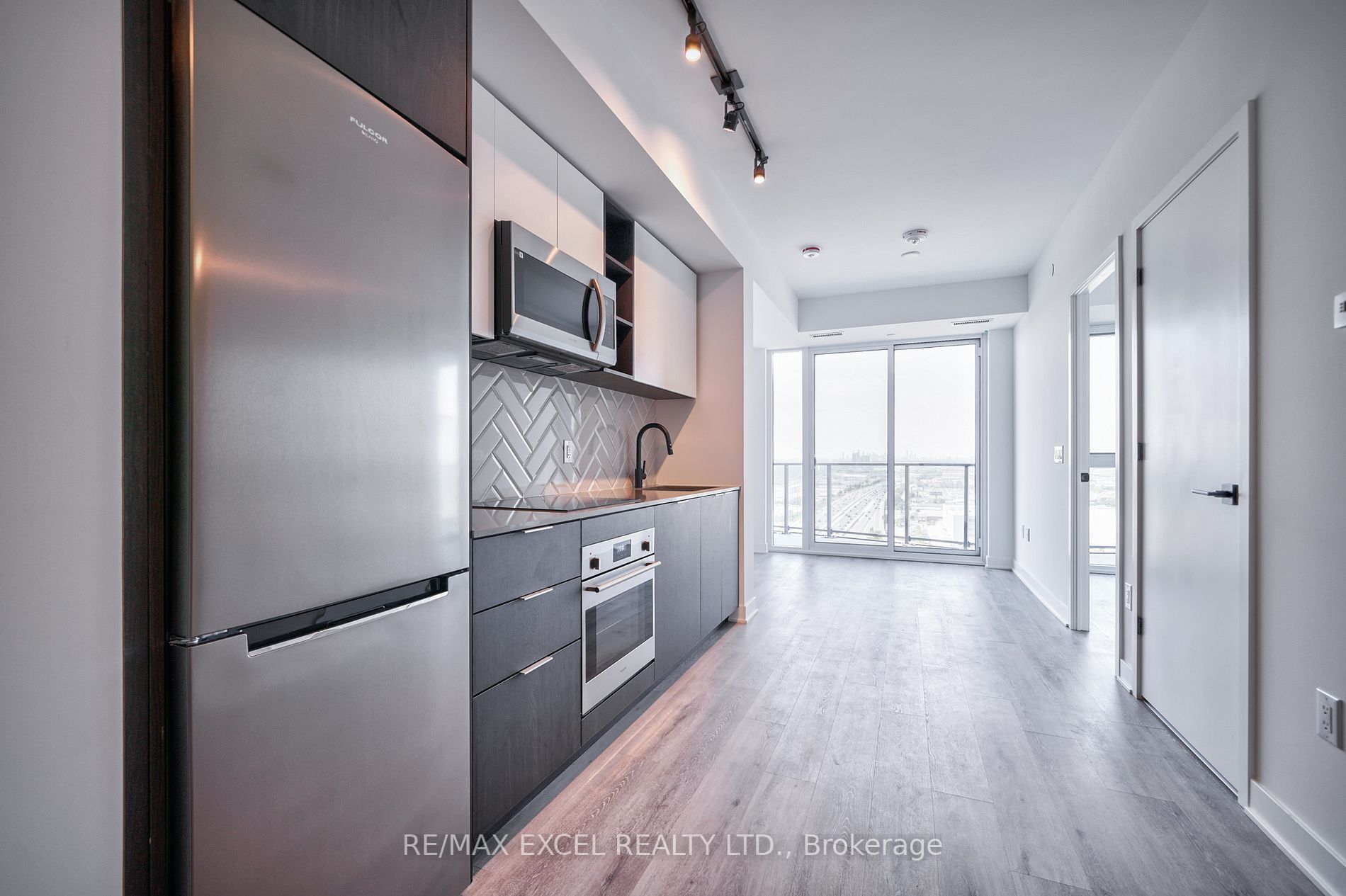 36 Zorra St, #2011