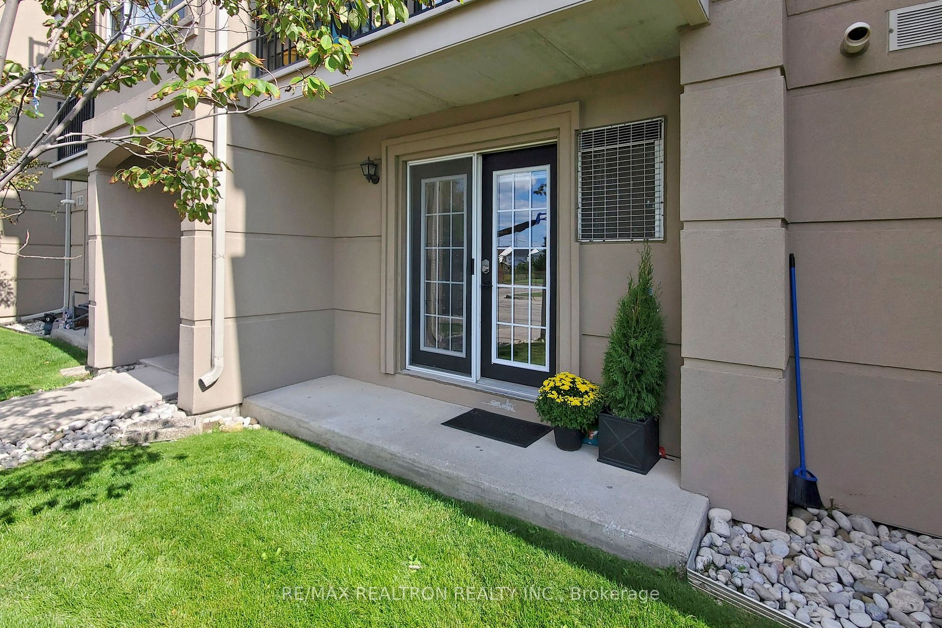 1483 Maple Ave, #107