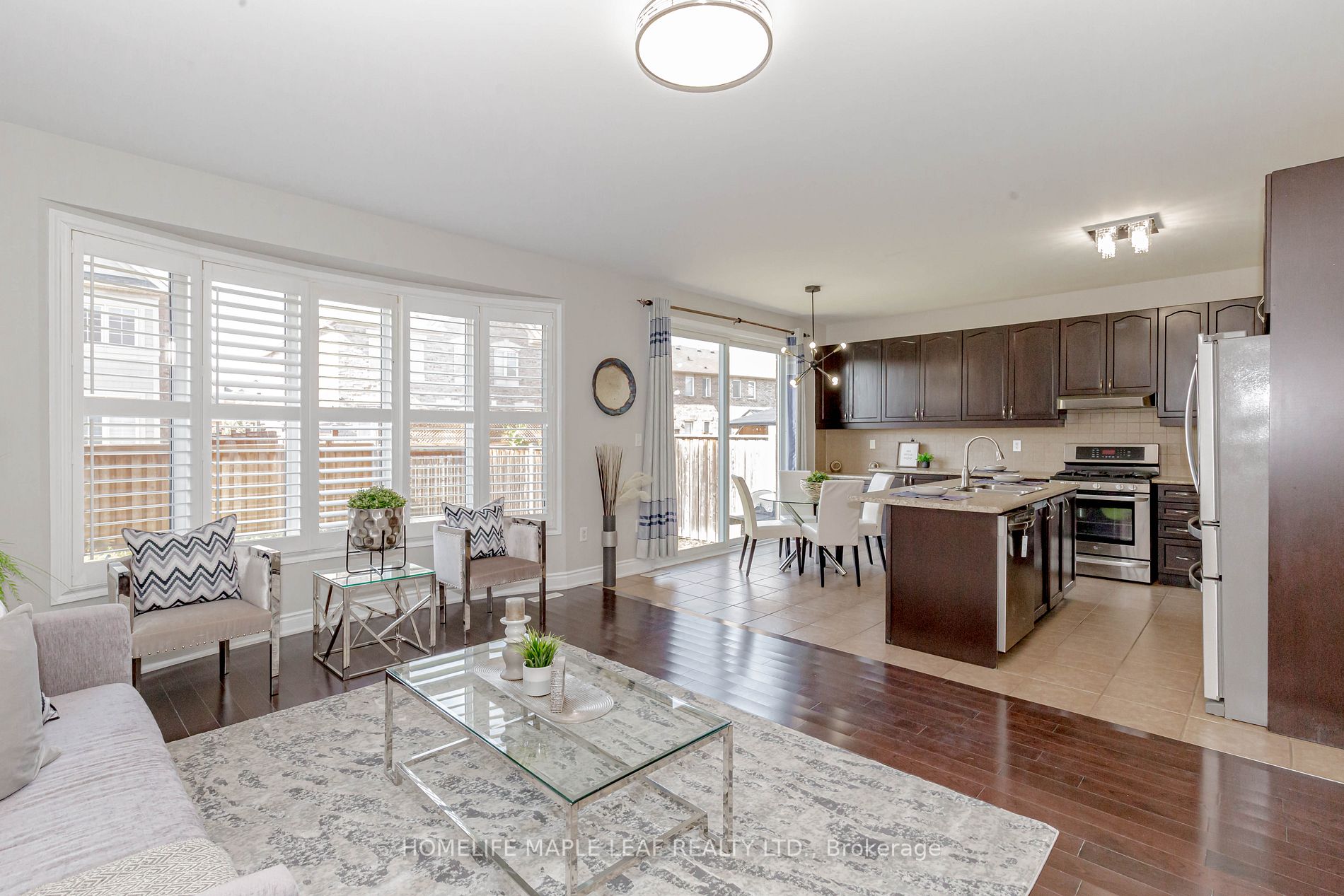 42 Lesabre Cres