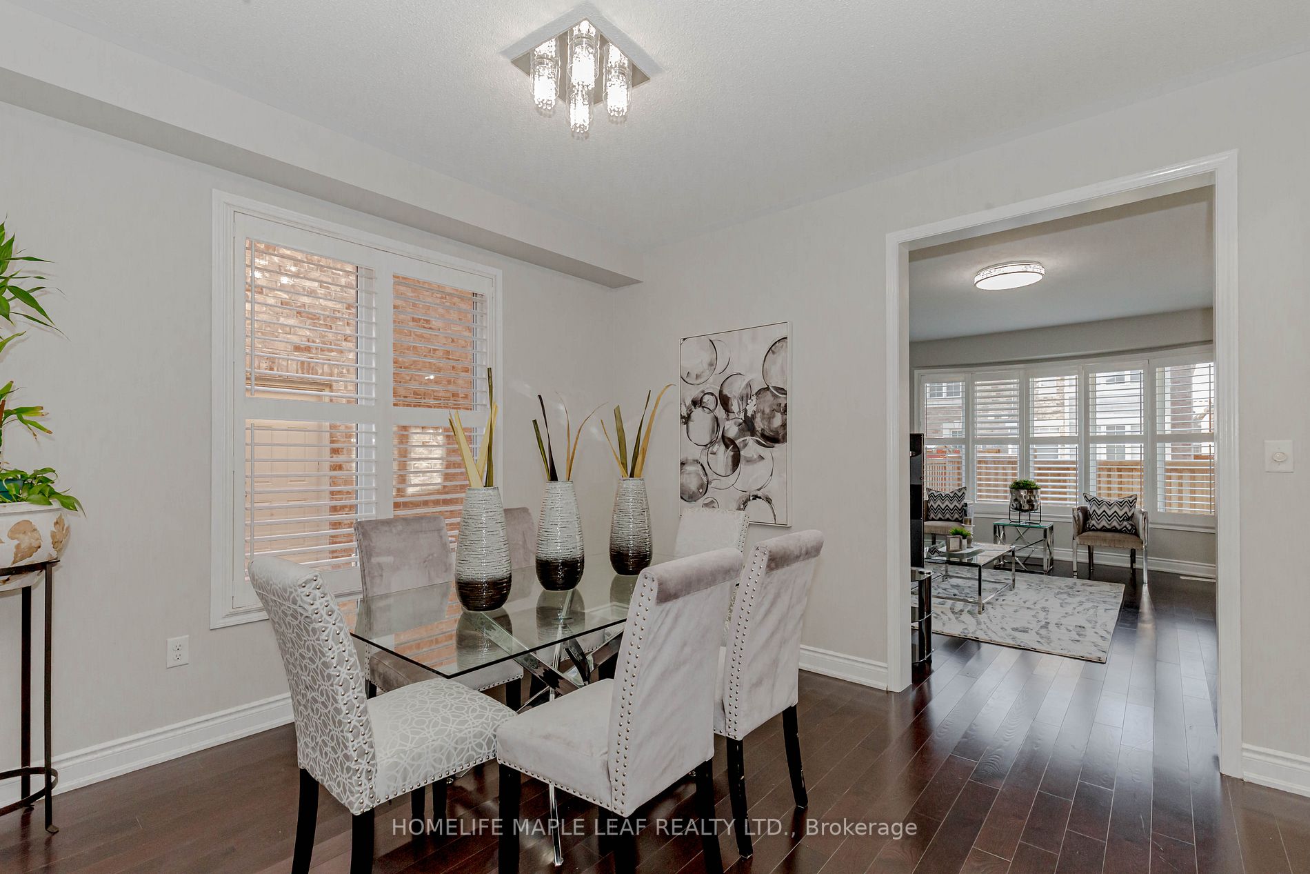 42 Lesabre Cres