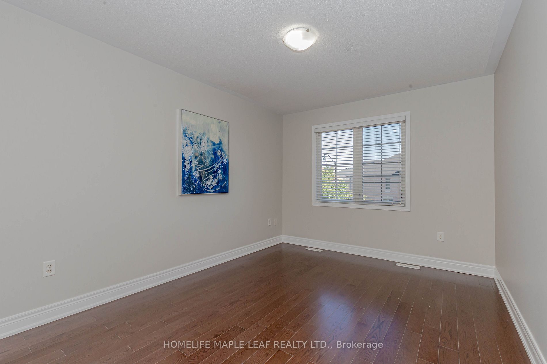 42 Lesabre Cres