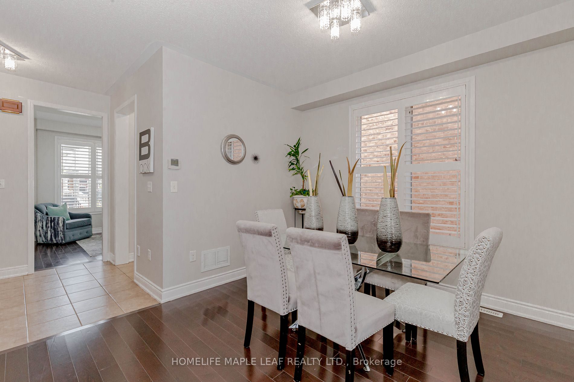 42 Lesabre Cres