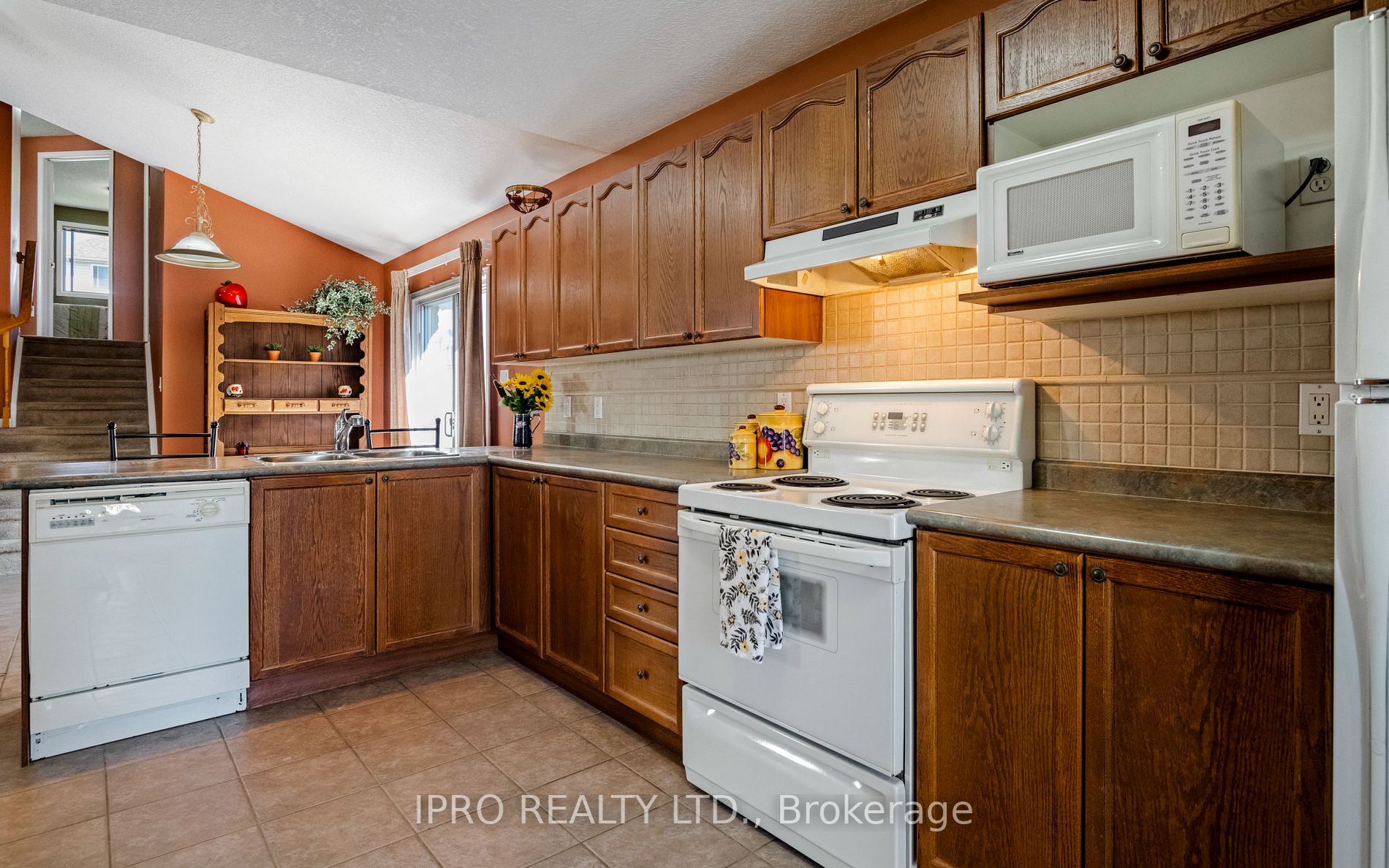 9 Bishop Crt
