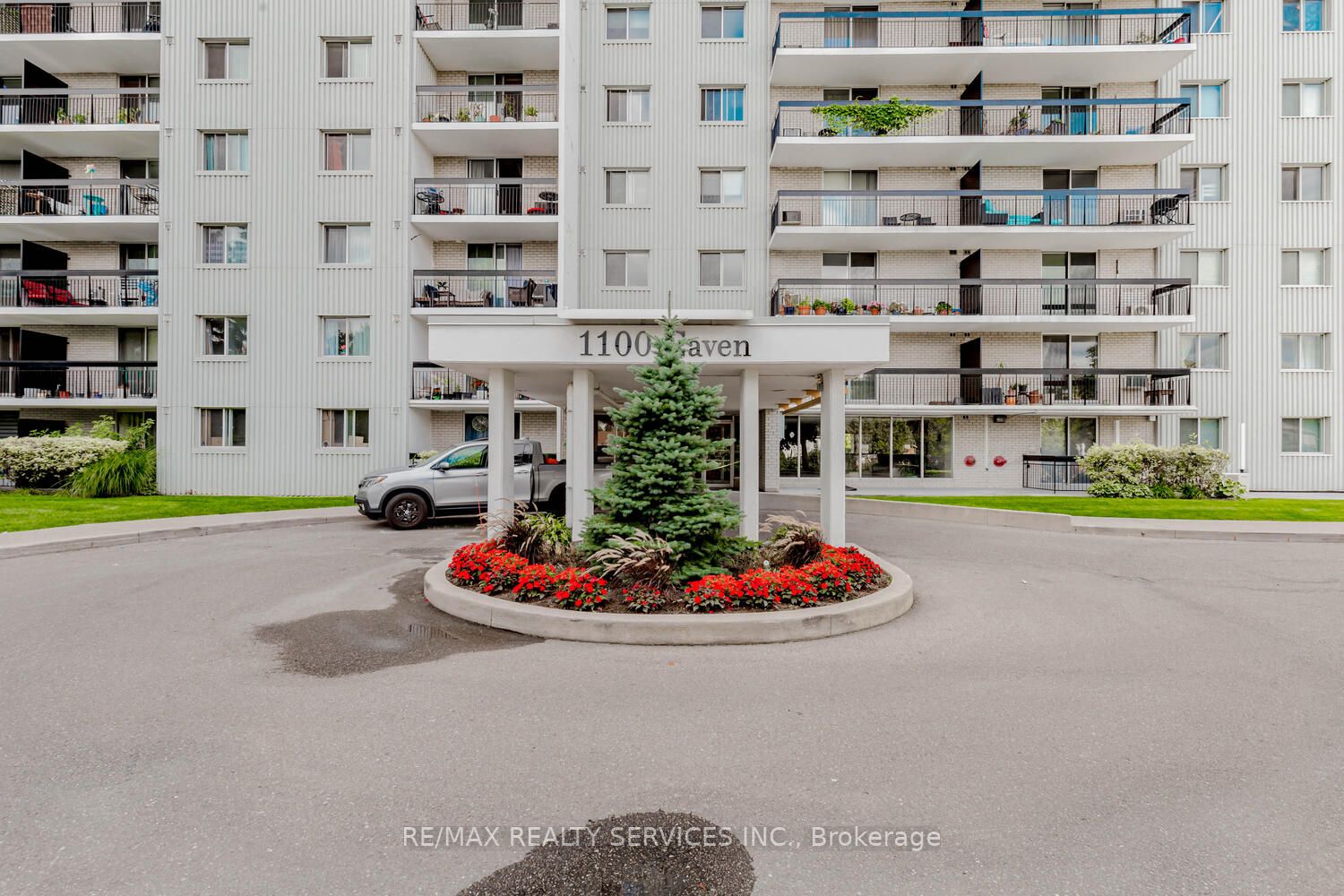 1100 Caven St, #1206