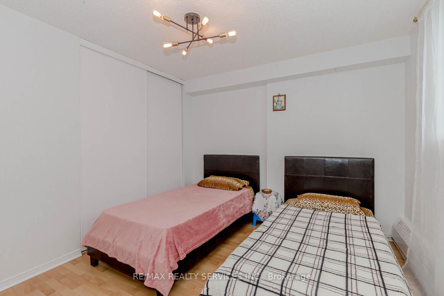 1100 Caven St, #1206