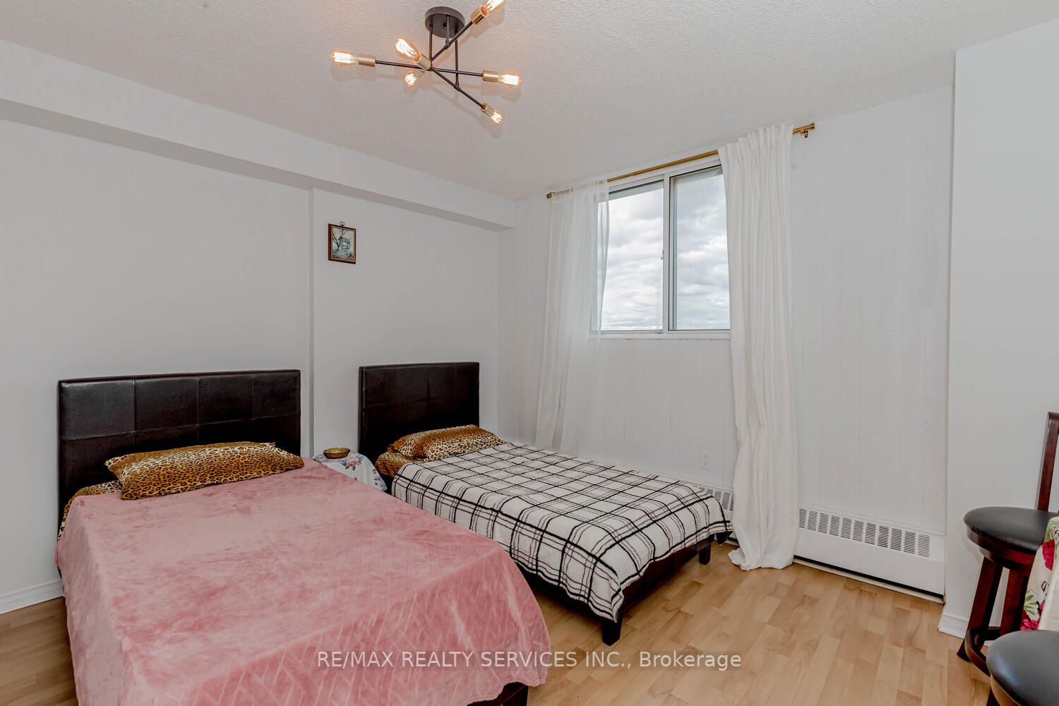 1100 Caven St, #1206