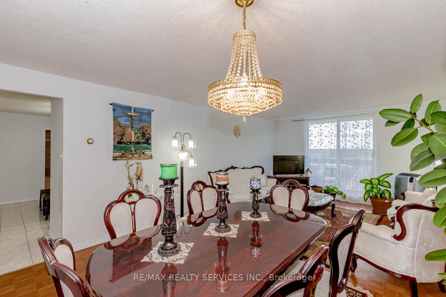 1100 Caven St, #1206