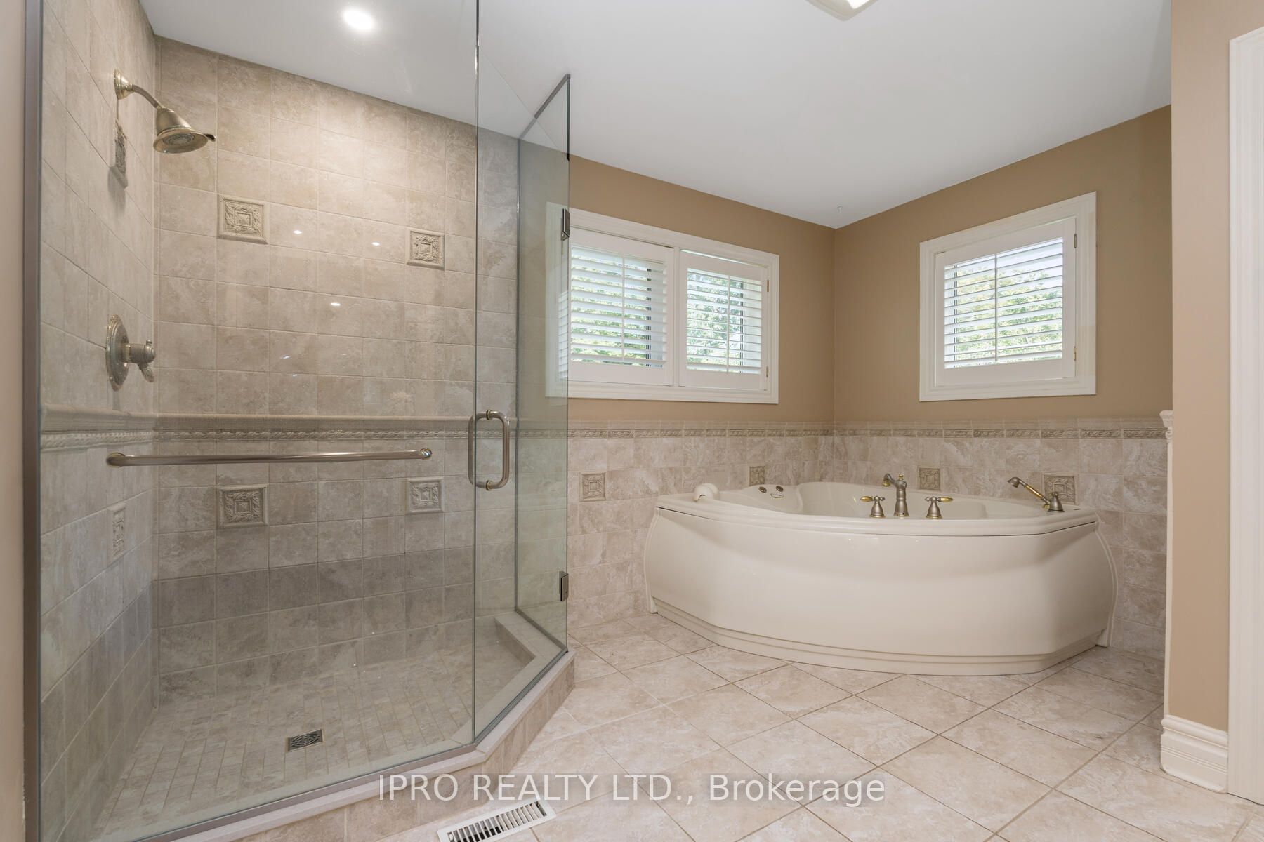 Listing W7005930 - Large Photo # 21