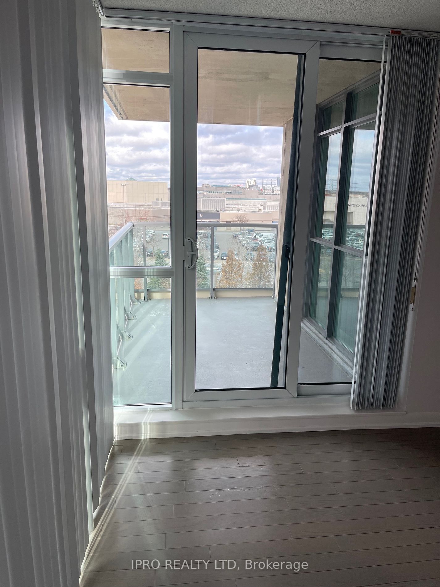 215 Sherway Gardens Rd, #507