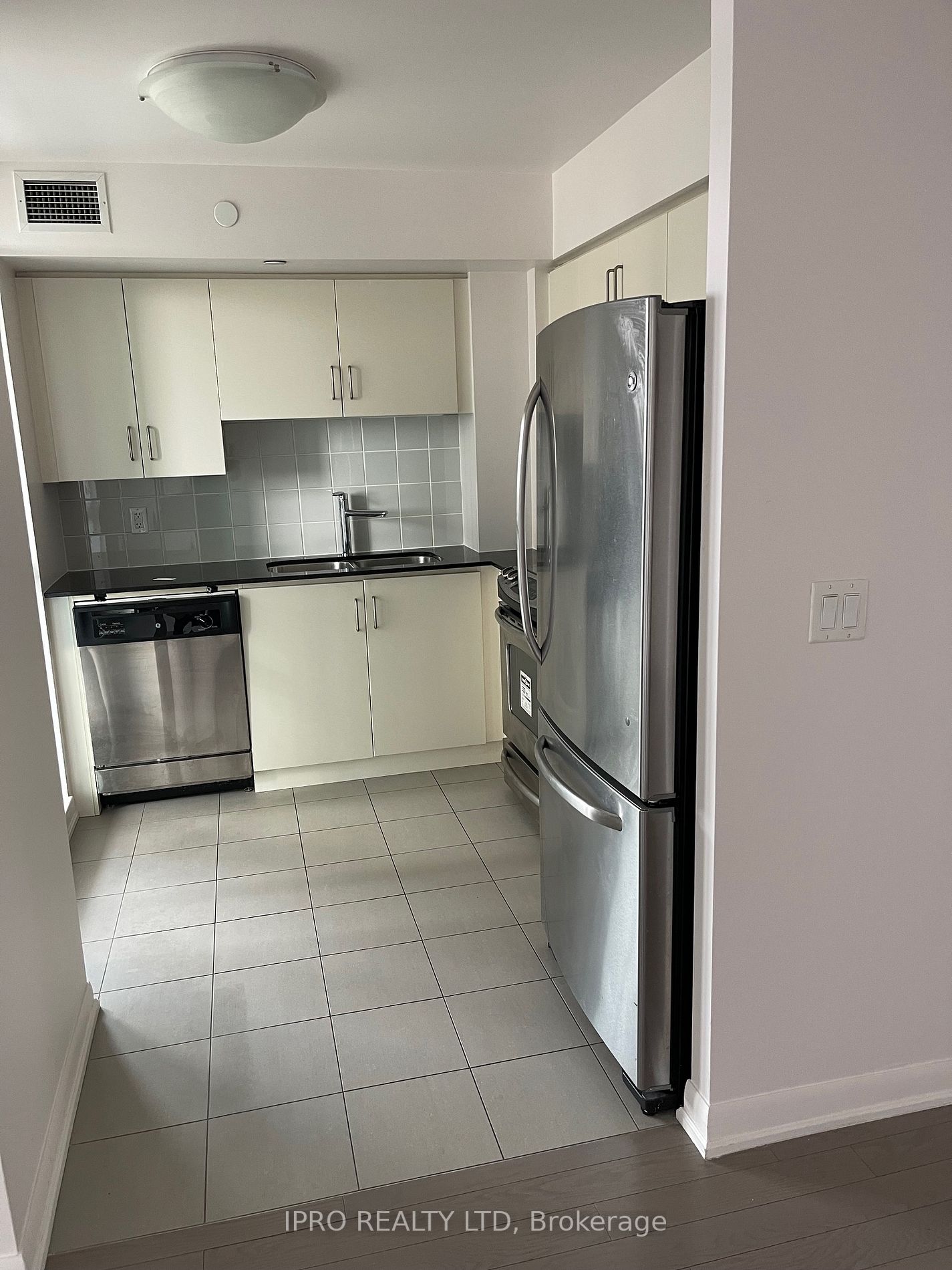 215 Sherway Gardens Rd, #507
