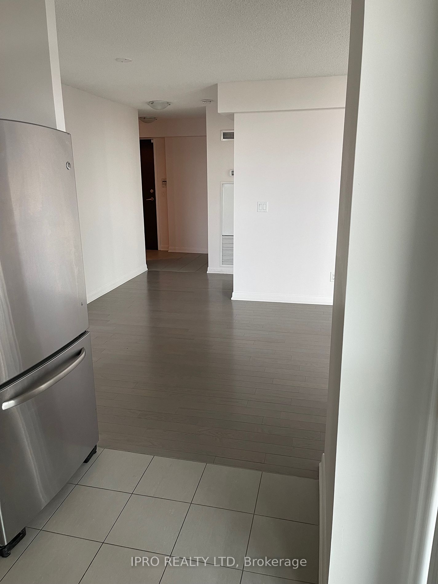 215 Sherway Gardens Rd, #507
