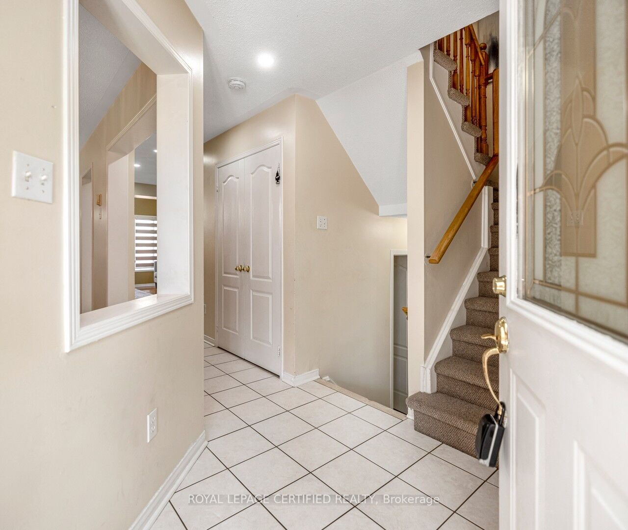 33 Willow Park Dr