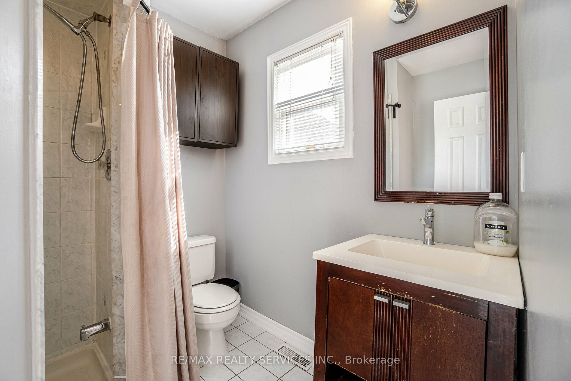 44 Provincial Place