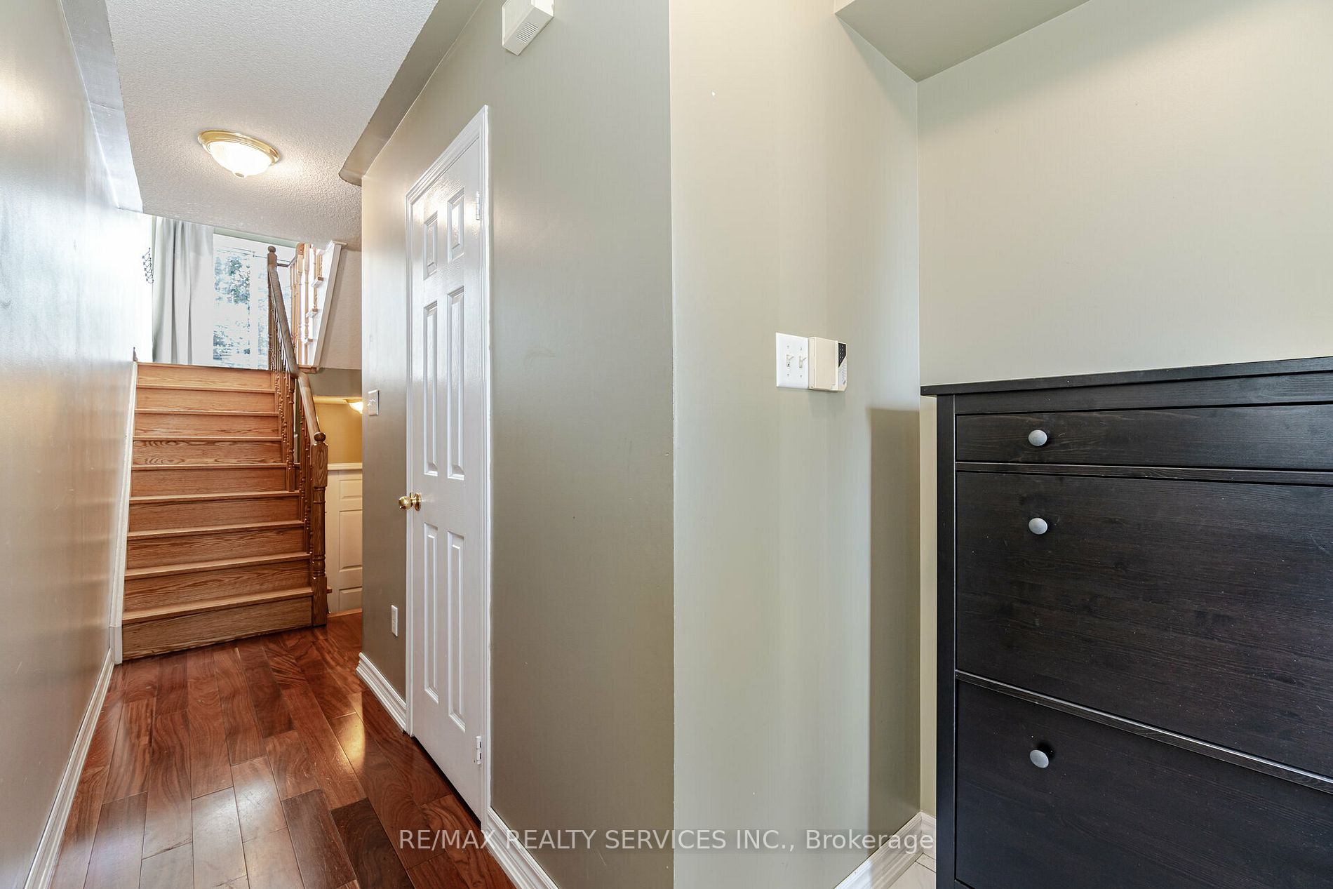44 Provincial Place