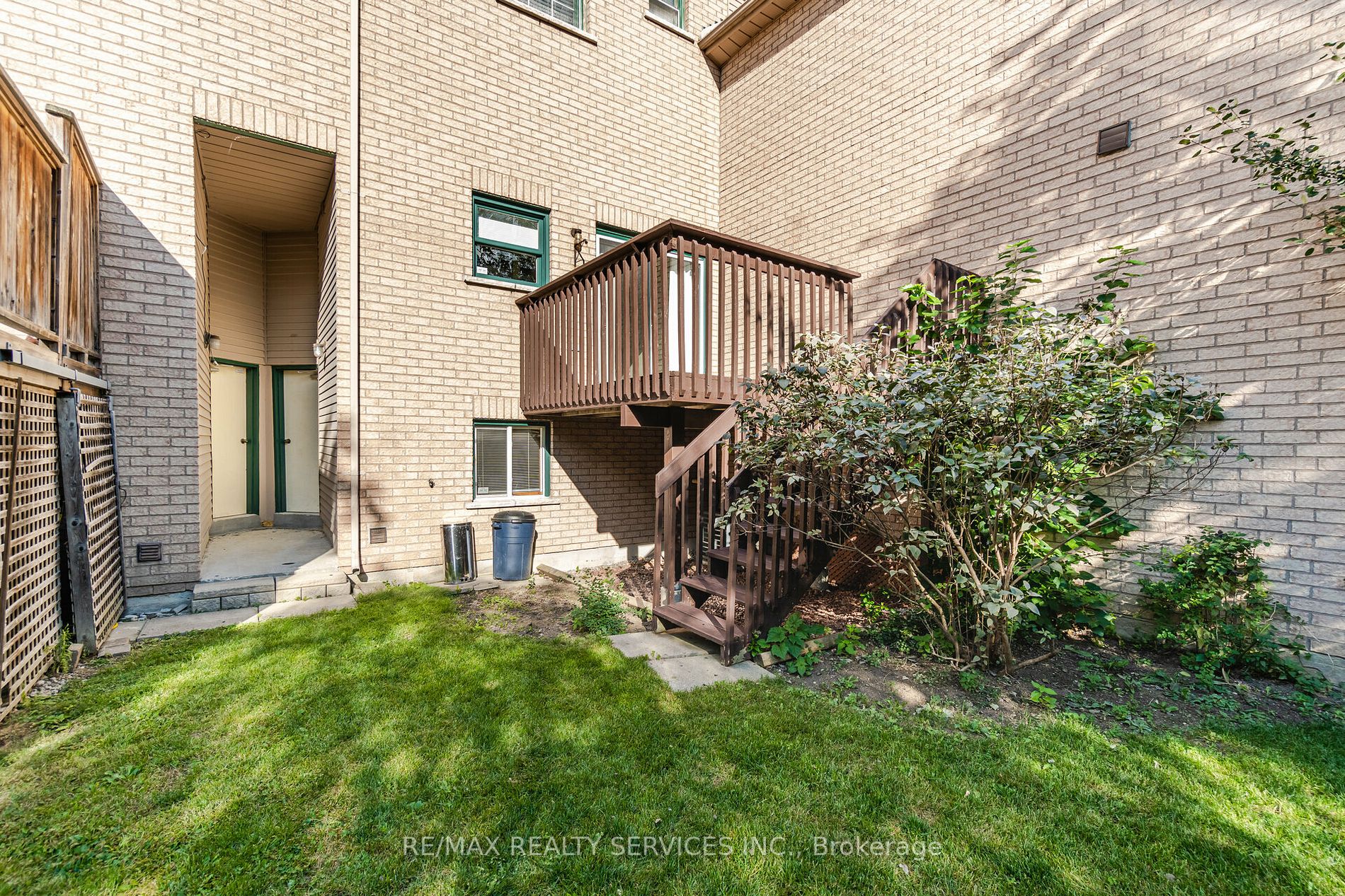 44 Provincial Place
