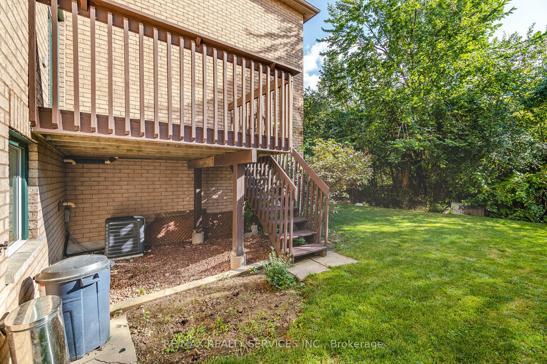 44 Provincial Place