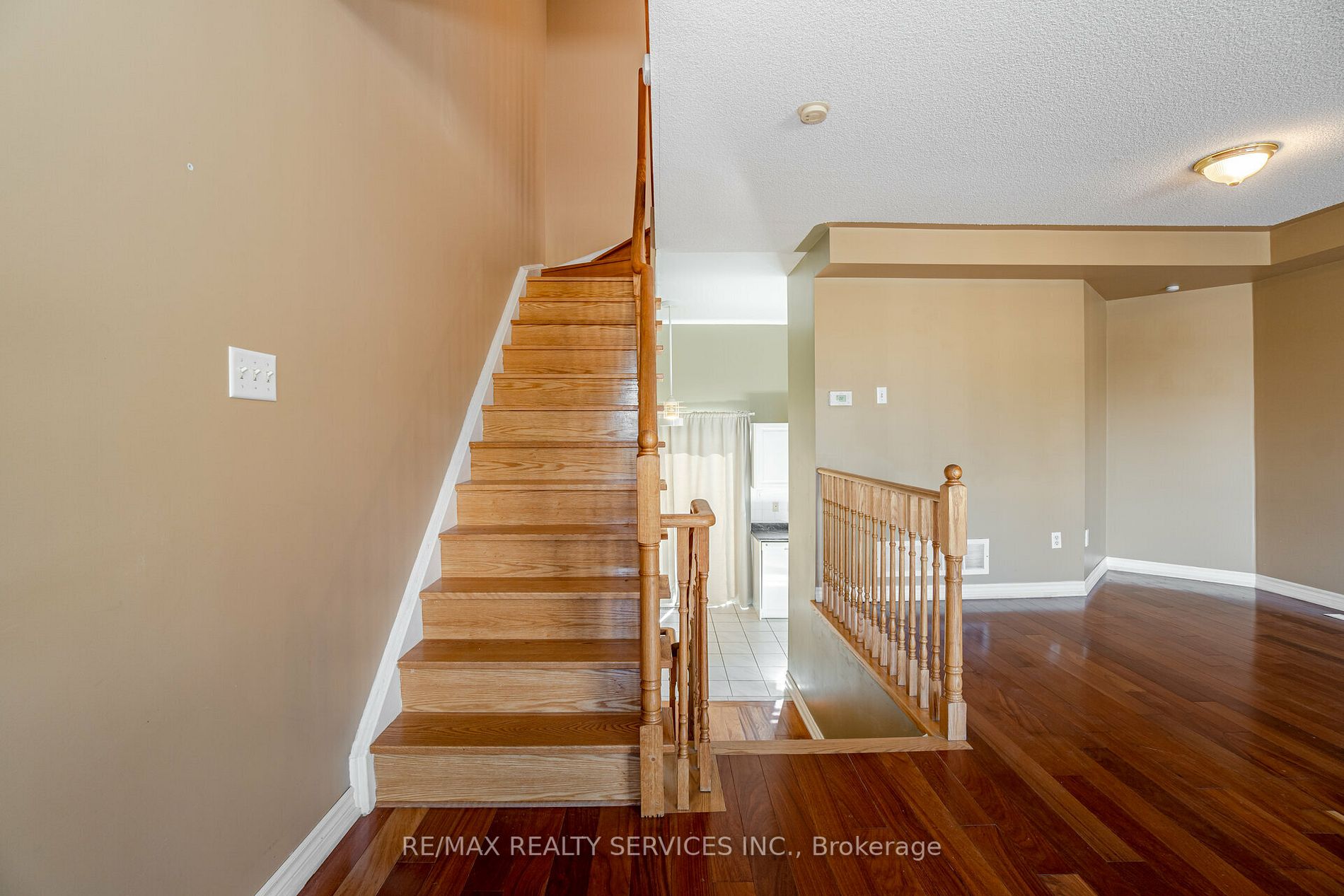 44 Provincial Place
